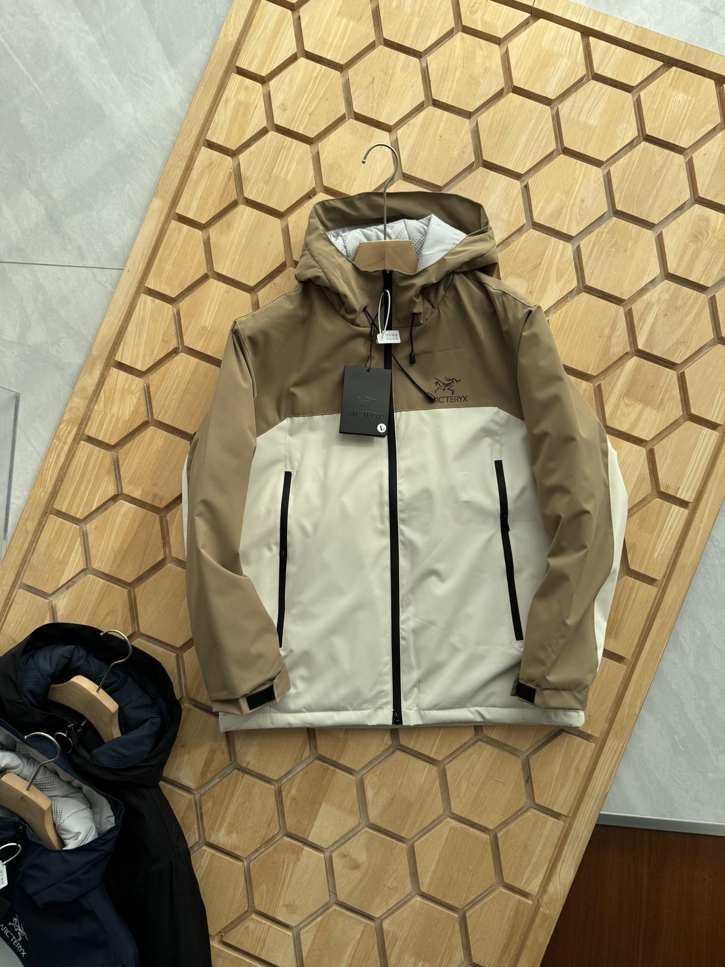 【ARC'TERYX旗艦店】秋冬ジャケット 男女兼用 ご好評に付き再入荷！