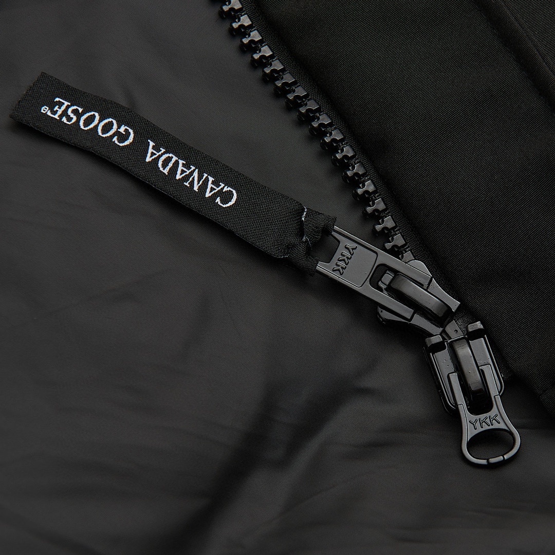 【Canada Goose 公式 旗艦店】ダウンベスト、ご好評に付き再入荷！