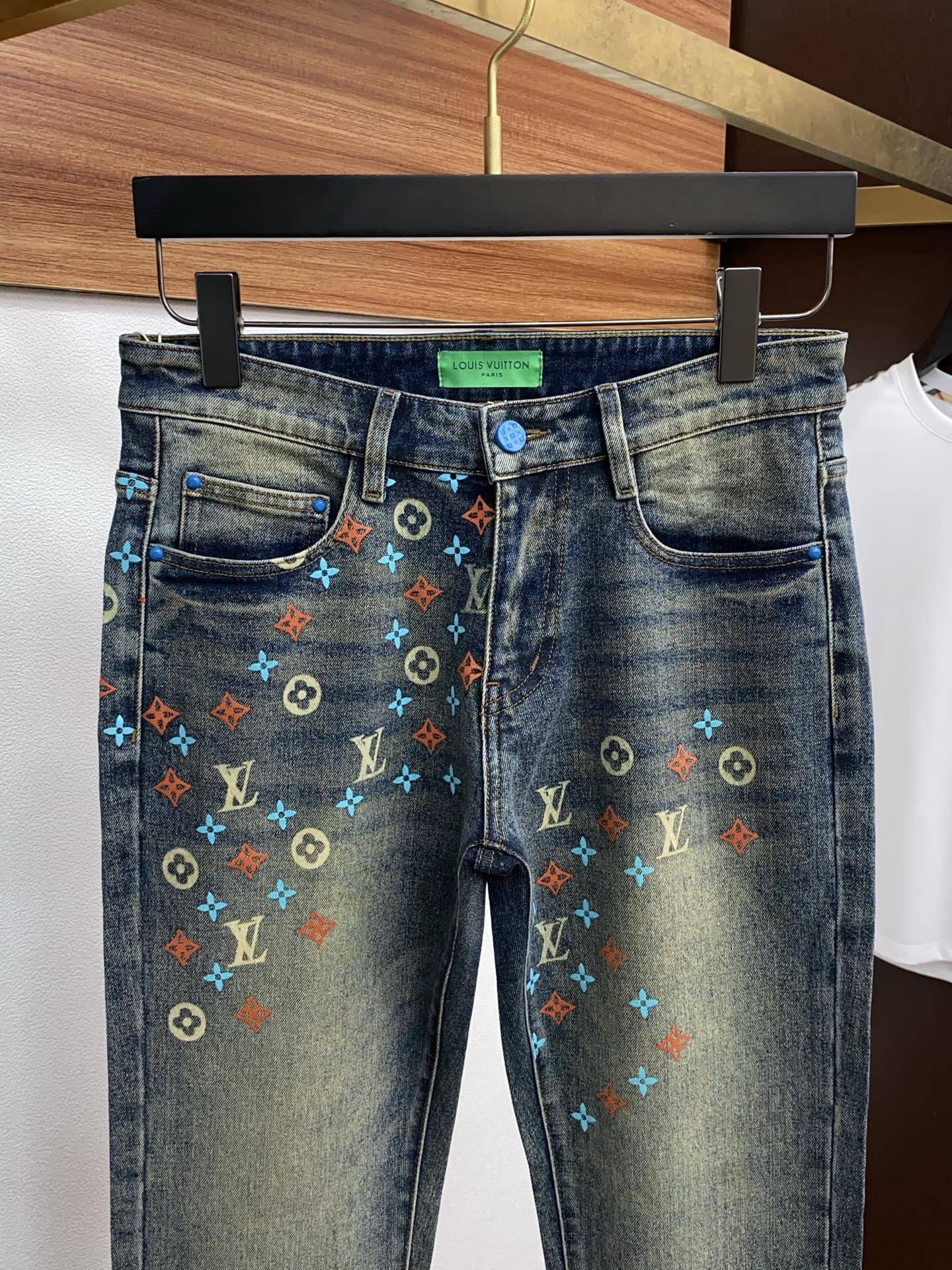 【LOUIS VUITTON公式旗艦店】ルイヴィトン ジーパン、ご好評に付き再入荷！