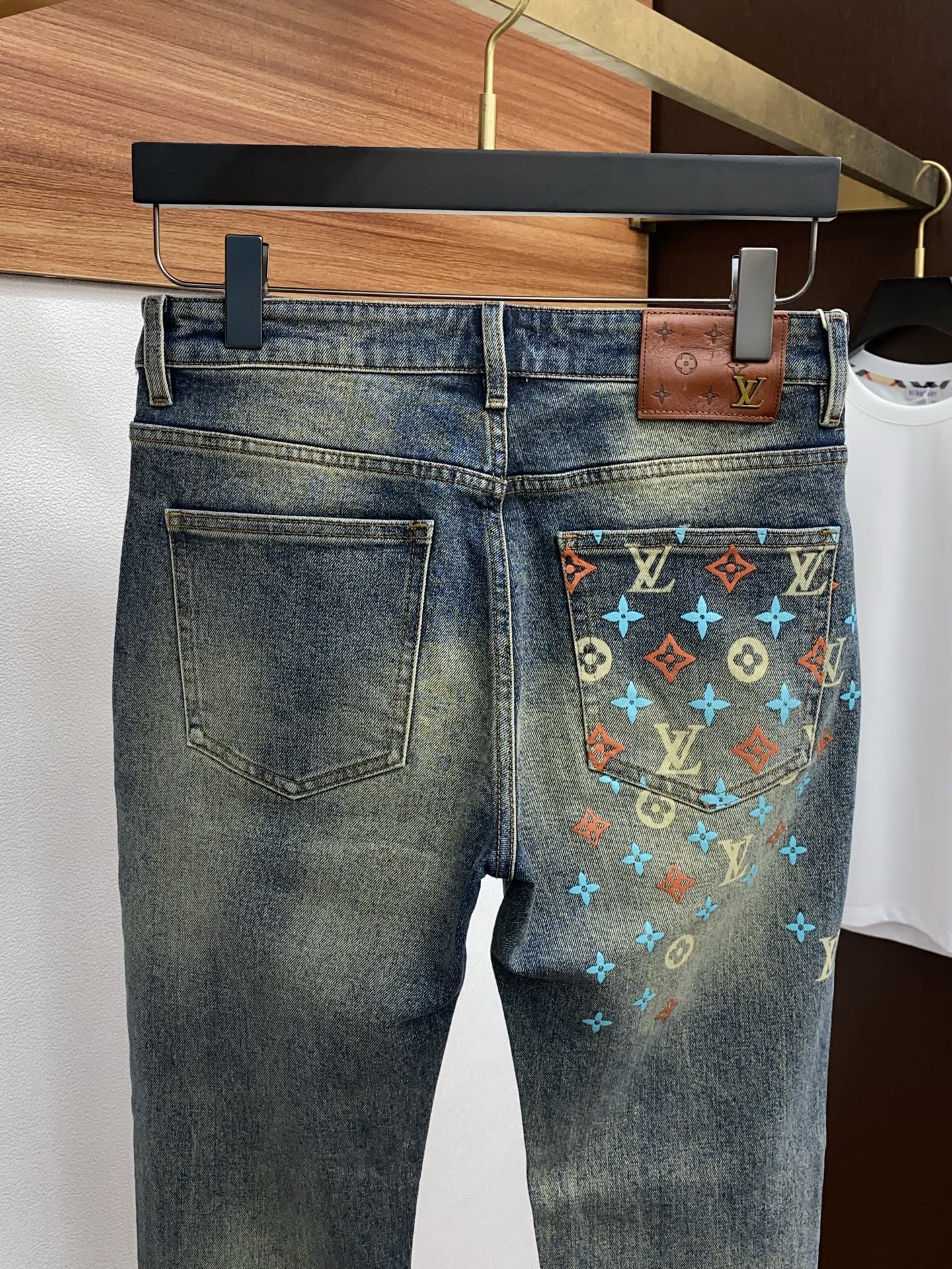 【LOUIS VUITTON公式旗艦店】ルイヴィトン ジーパン、ご好評に付き再入荷！