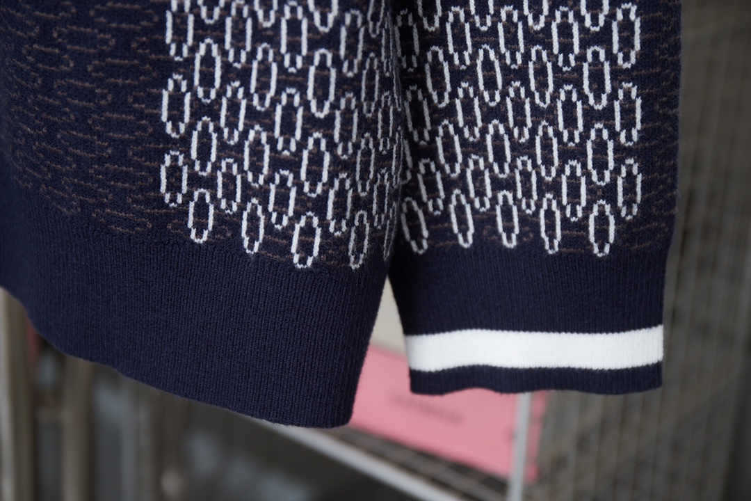 【LOUIS VUITTON旗艦店】ルイヴィトン セーター ご好評に付き再入荷！