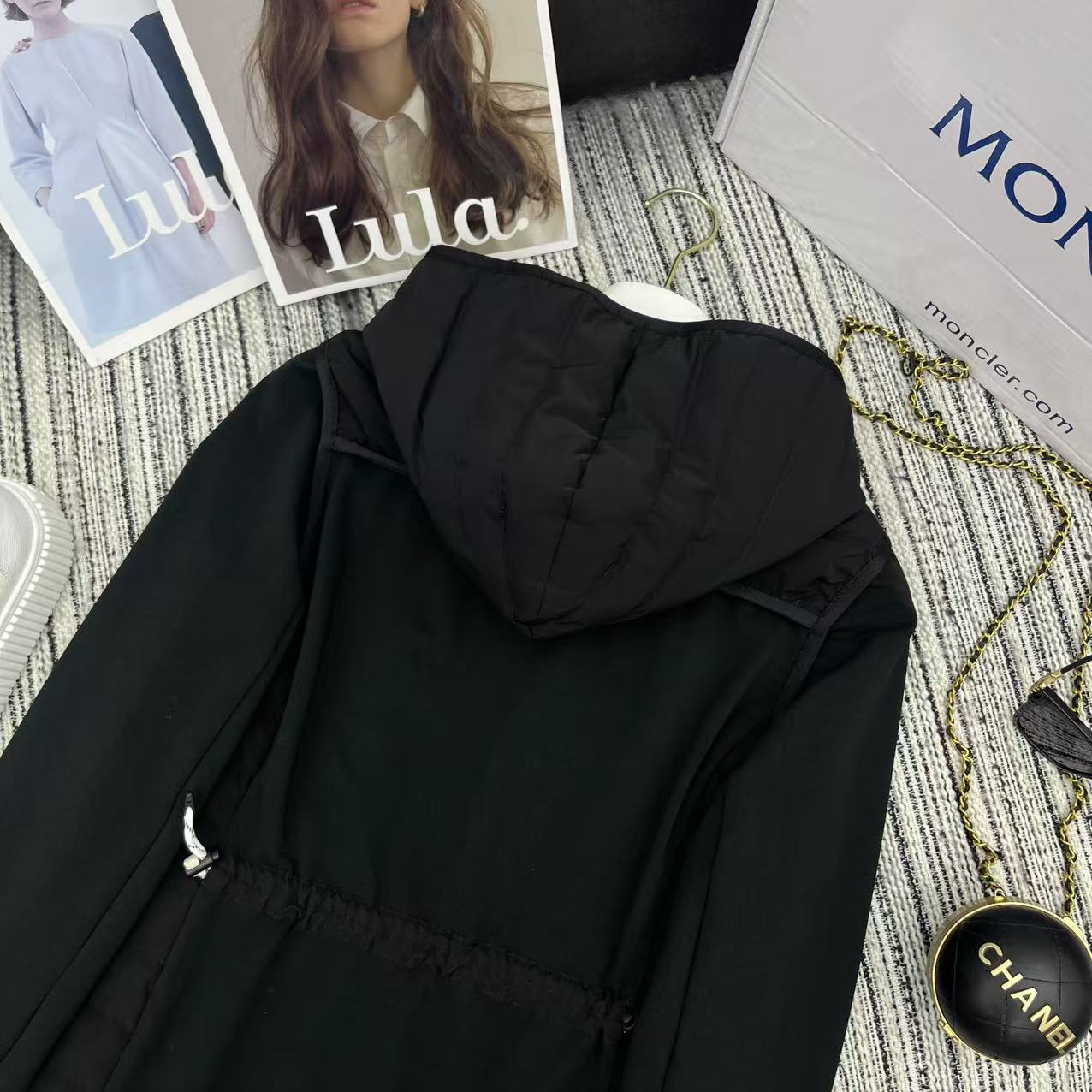 【MONCLER 公式旗艦店】モンクレール ダウンジャケット ご好評に付き再入荷！