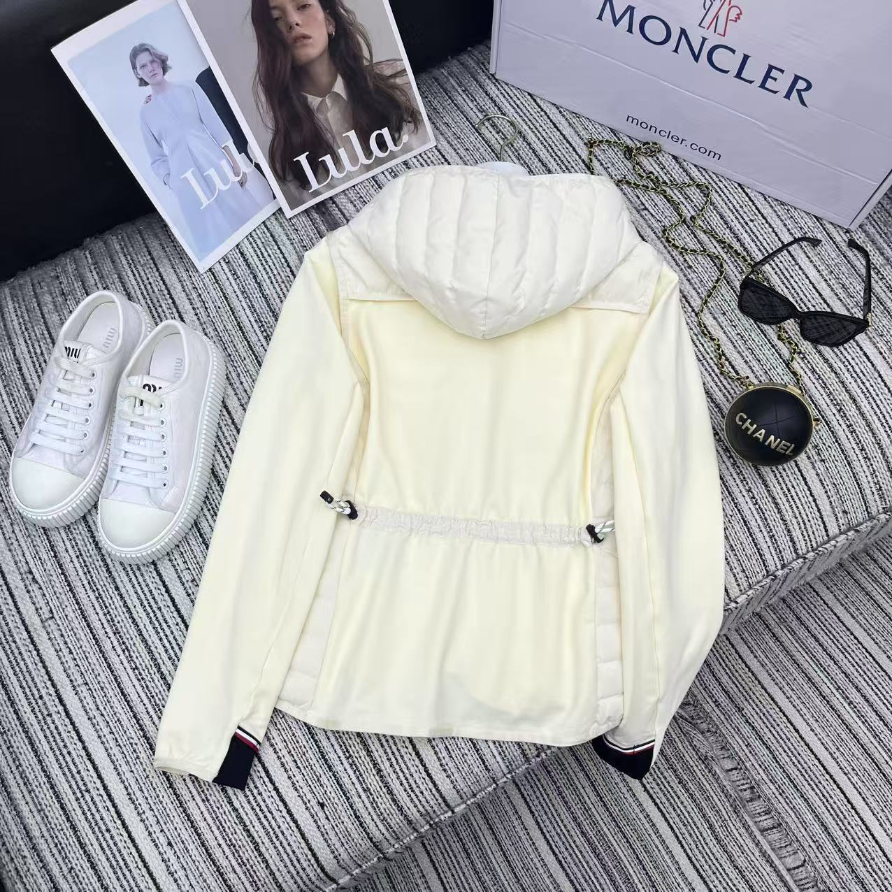 【MONCLER 公式旗艦店】モンクレール ダウンジャケット ご好評に付き再入荷！