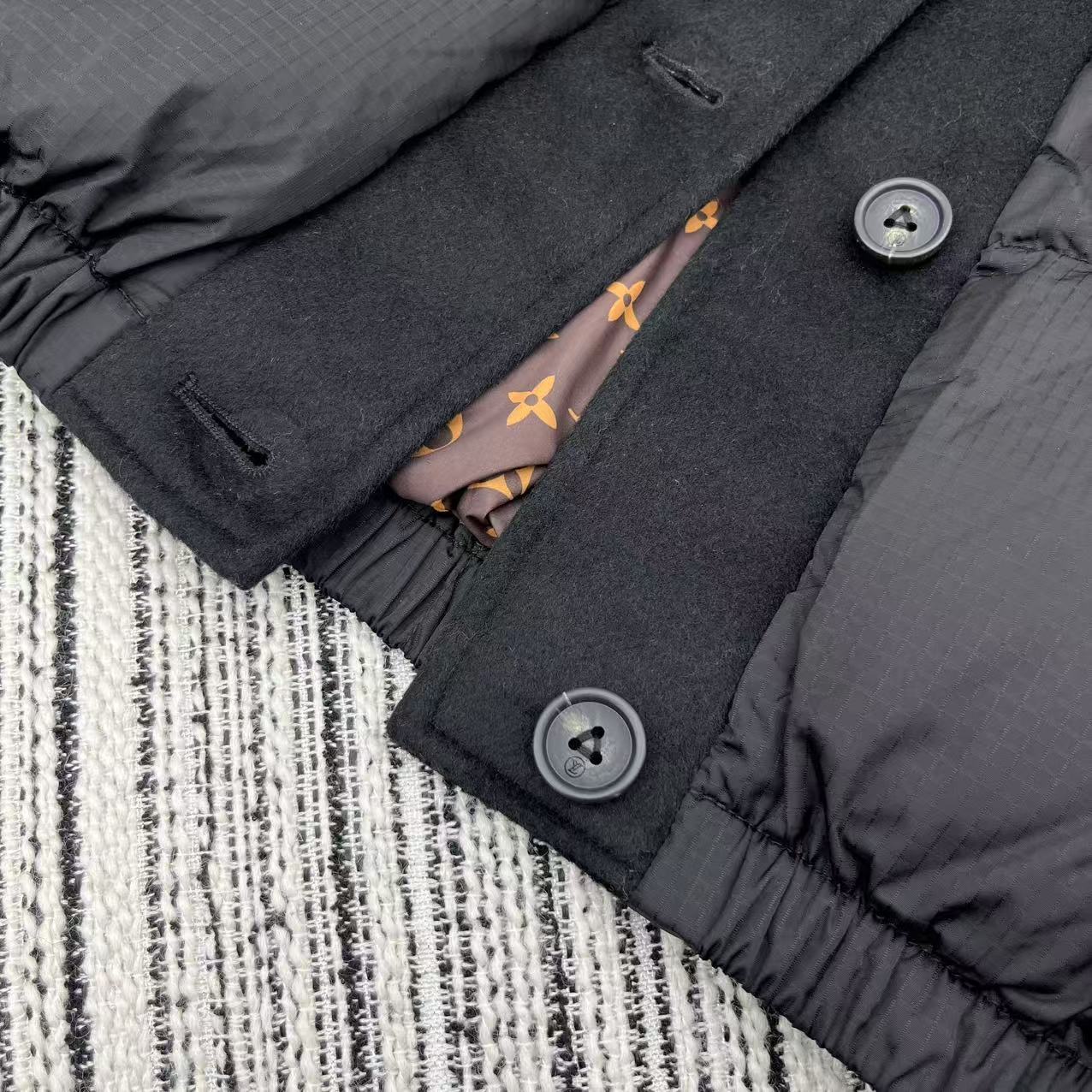 【LOUIS VUITTON旗艦店】ルイヴィトン ダウンジャケット ご好評に付き再入荷！