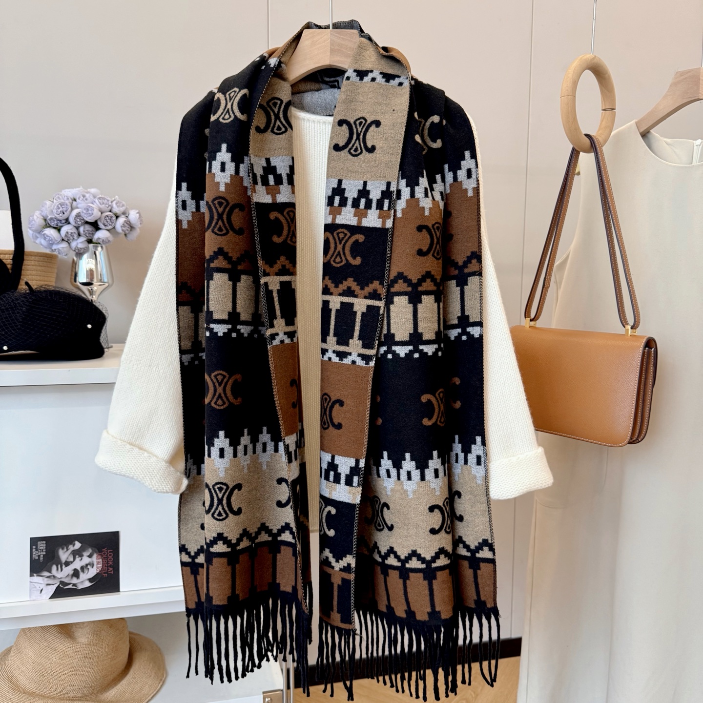 【CELINE公式旗艦店】セリーヌ スカーフ 限定発売 送料無料