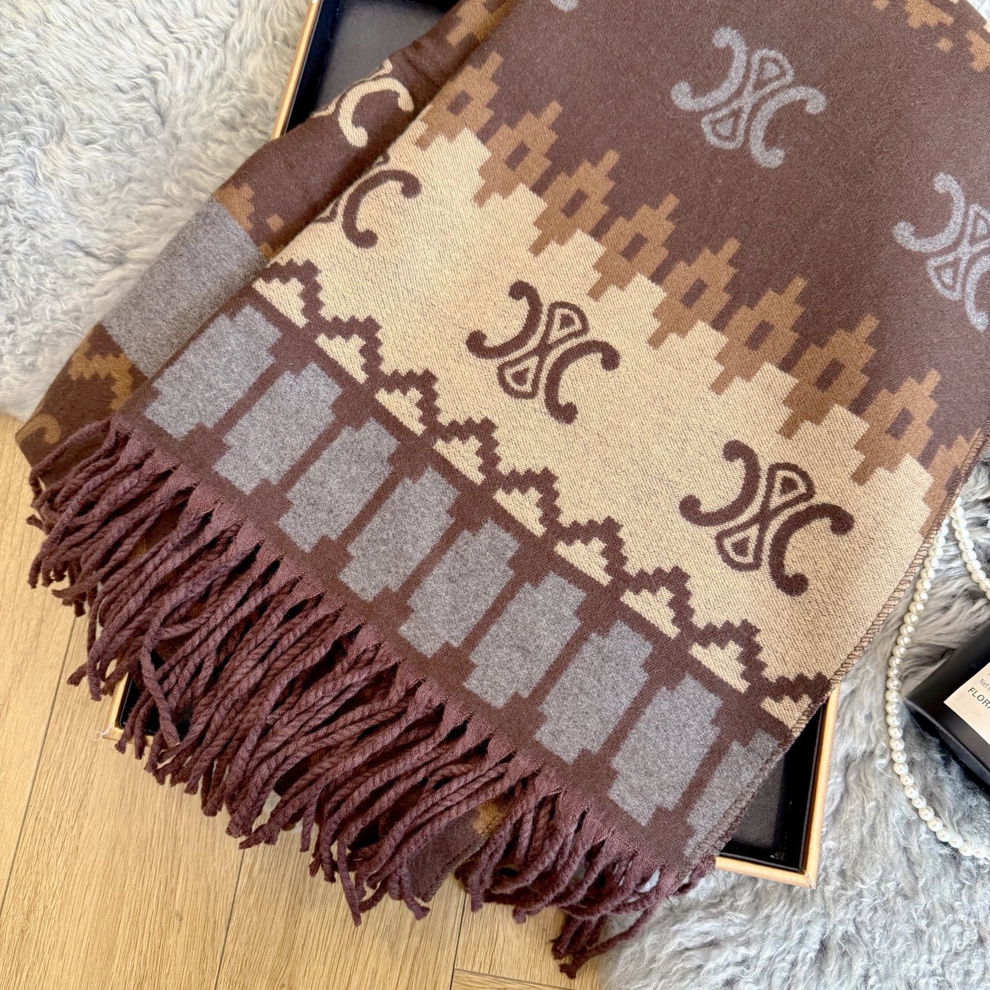 【CELINE公式旗艦店】セリーヌ スカーフ 限定発売 送料無料