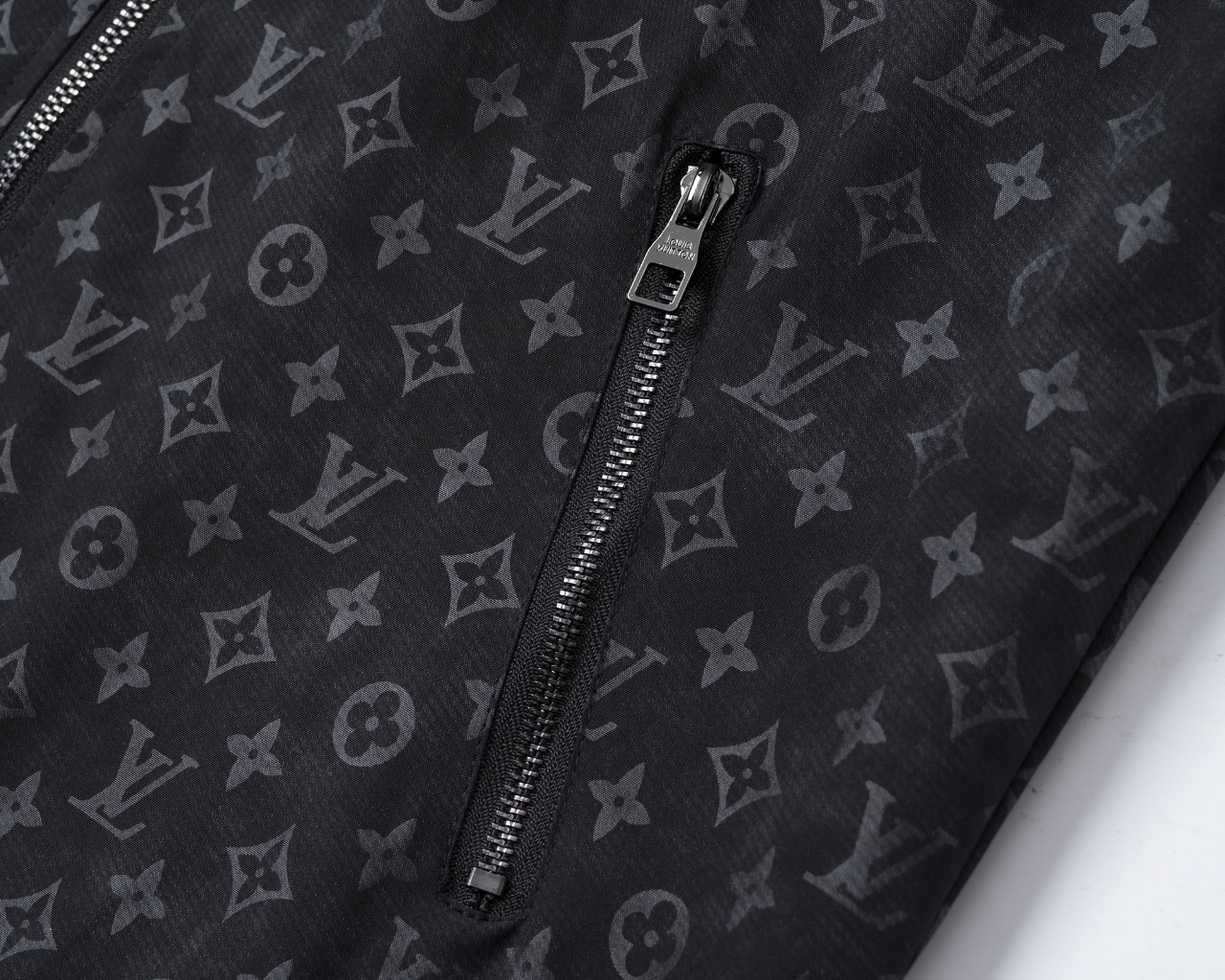 【LOUIS VUITTON旗艦店】ルイヴィトン ジャケット 、ご好評に付き再入荷！