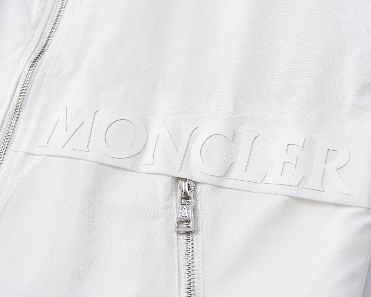 【MONCLER旗艦店】モンクレール ジャケット 、ご好評に付き再入荷！