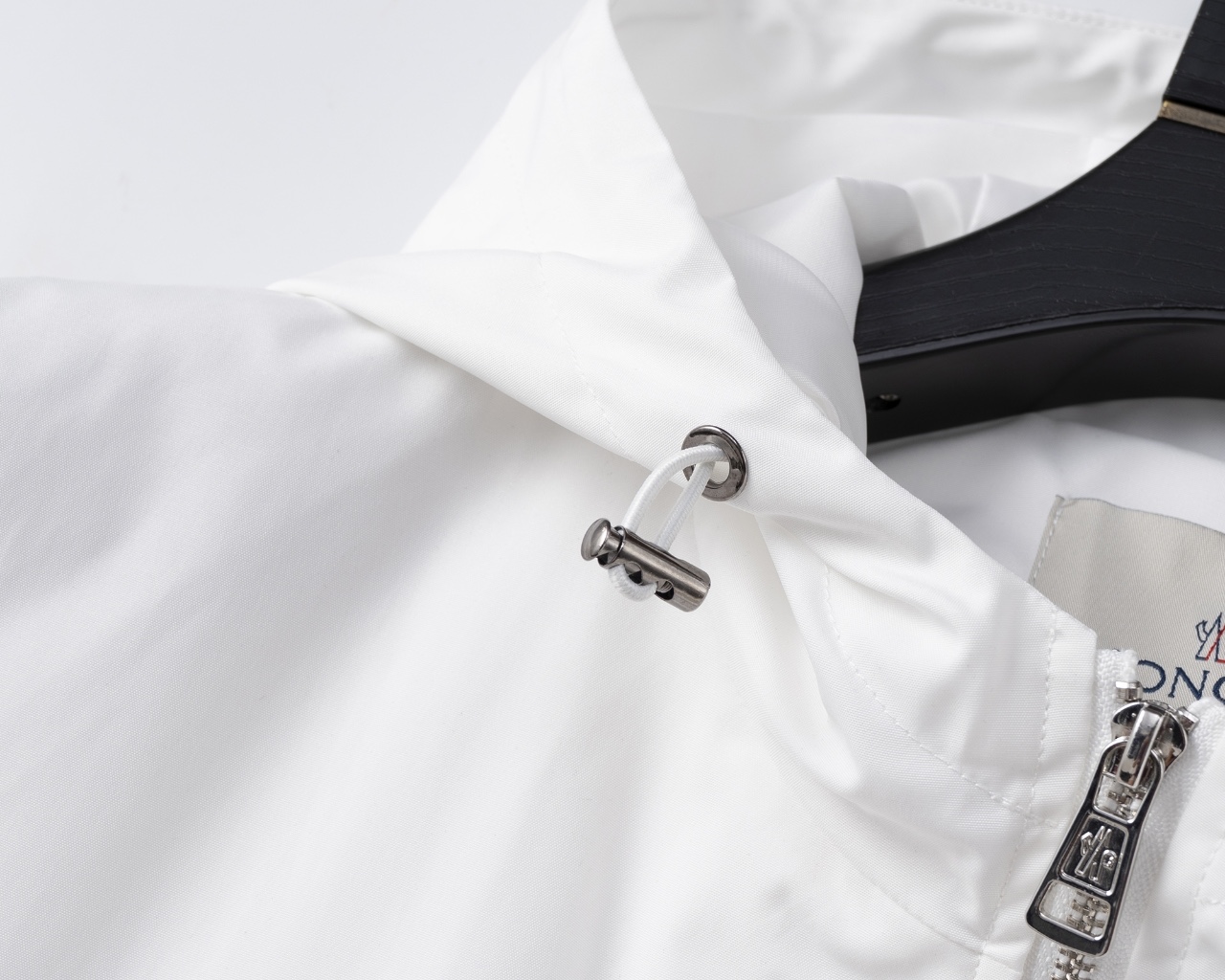 【MONCLER旗艦店】モンクレール ジャケット 、ご好評に付き再入荷！