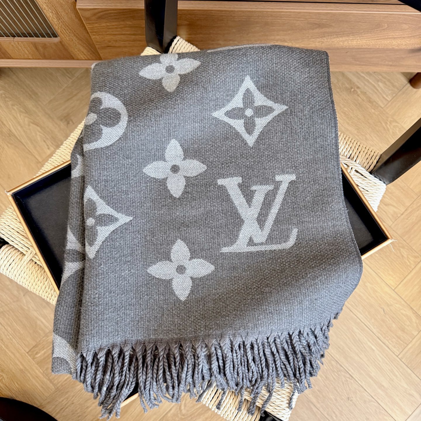 【LOUIS VUITTON公式旗艦店】ルイヴィトン スカーフ 限定発売 送料無料