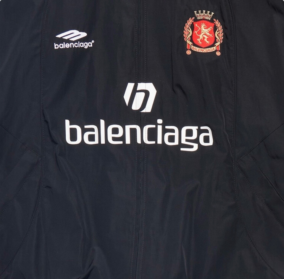 【BALENCIAGA旗艦店】バレンシアガ ジャケット、ご好評に付き再入荷！