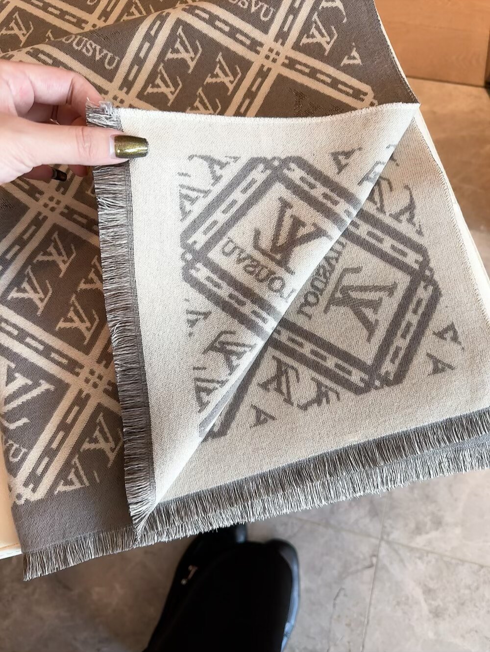 【LOUIS VUITTON公式旗艦店】ルイヴィトン スカーフ 限定発売 送料無料