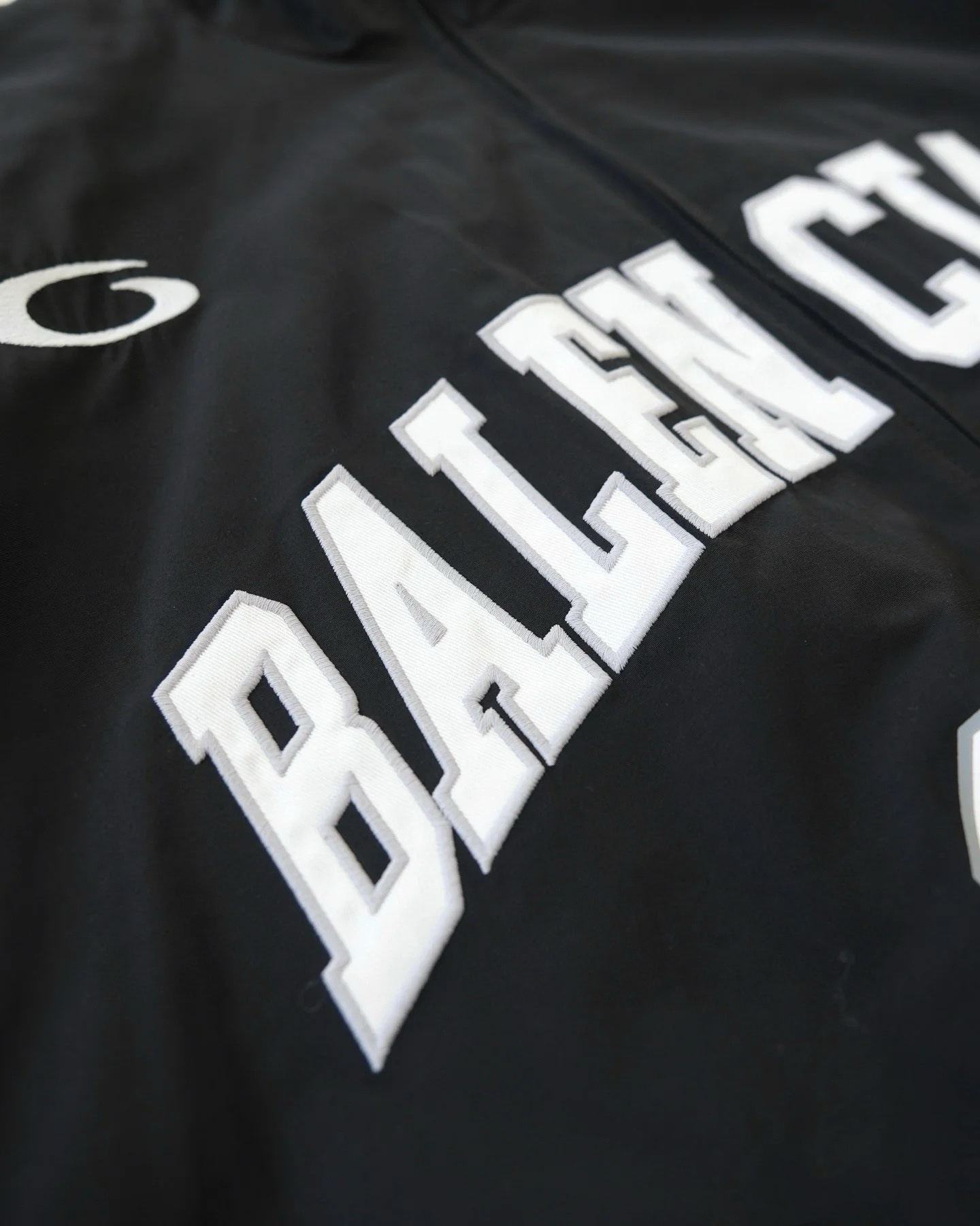 【BALENCIAGA旗艦店】バレンシアガ ジャケット、ご好評に付き再入荷！