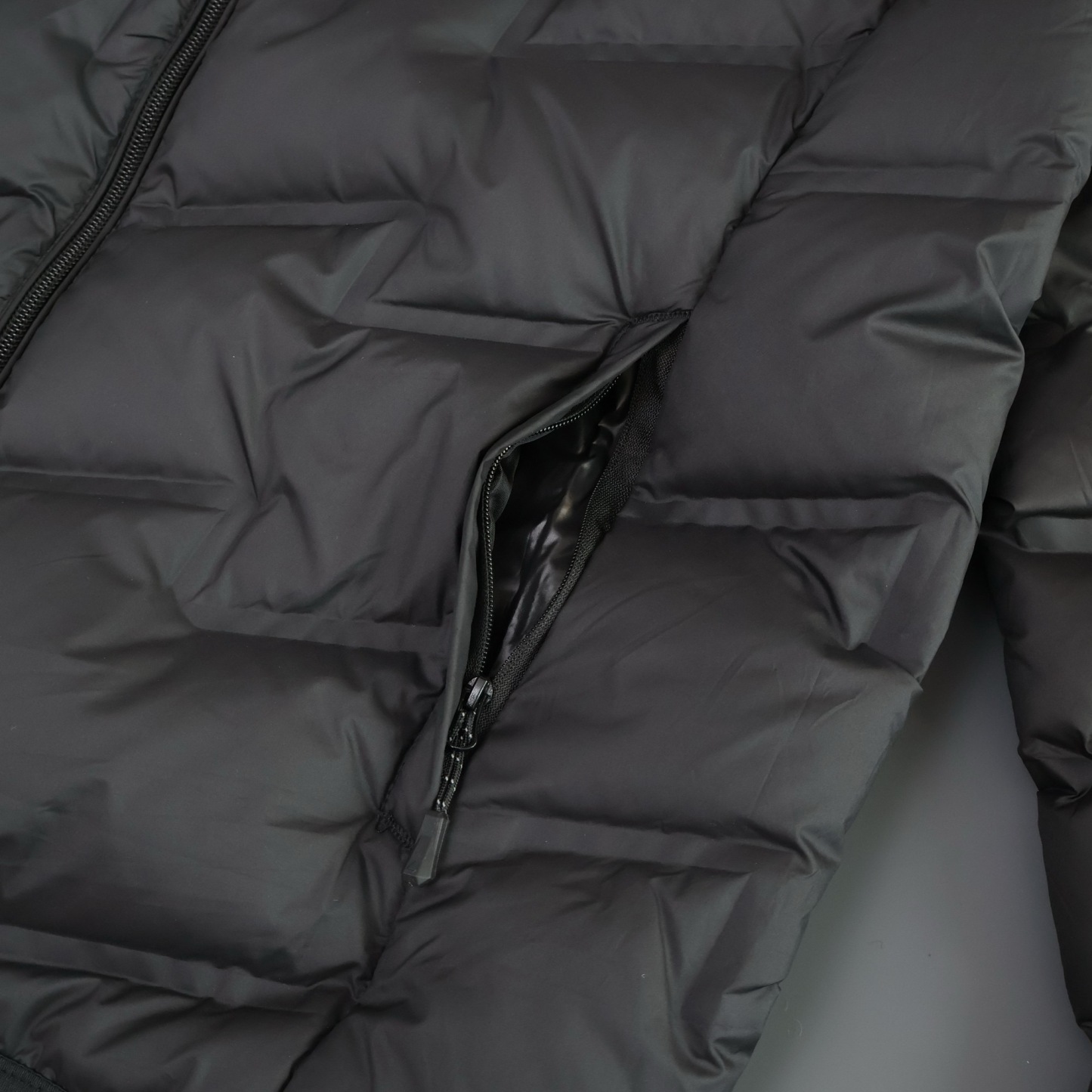 【DESCENTE公式旗艦店】ダウンジャケット ご好評に付き再入荷！