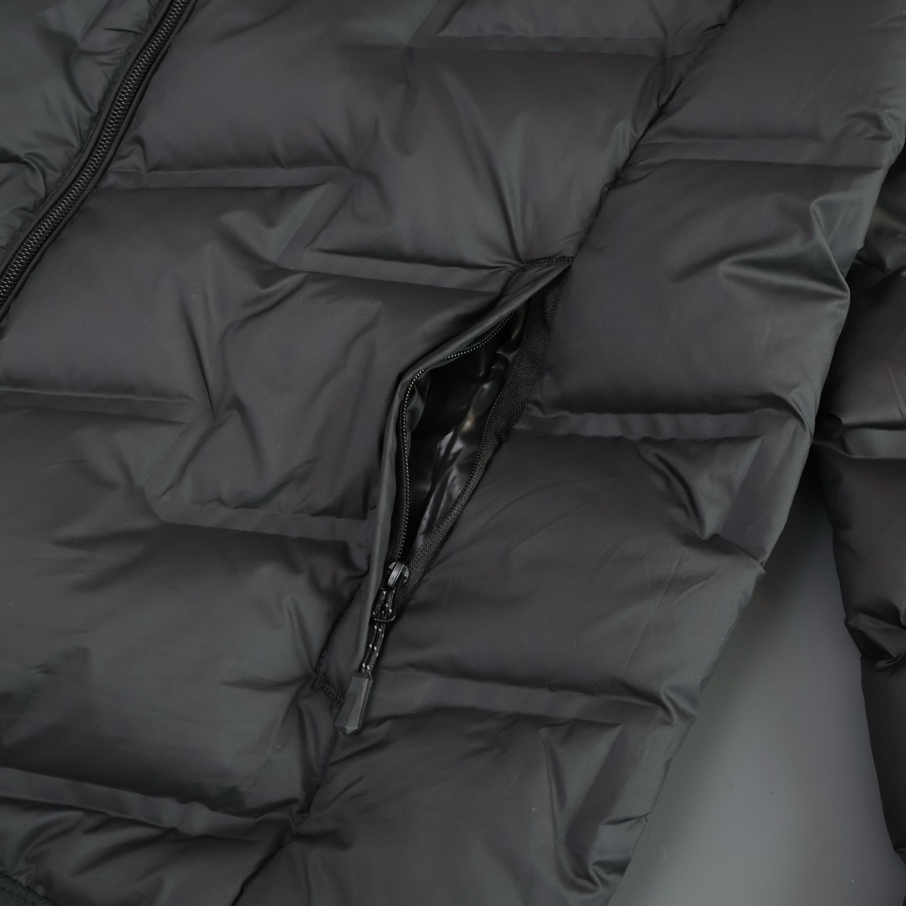 【DESCENTE公式旗艦店】ダウンジャケット ご好評に付き再入荷！