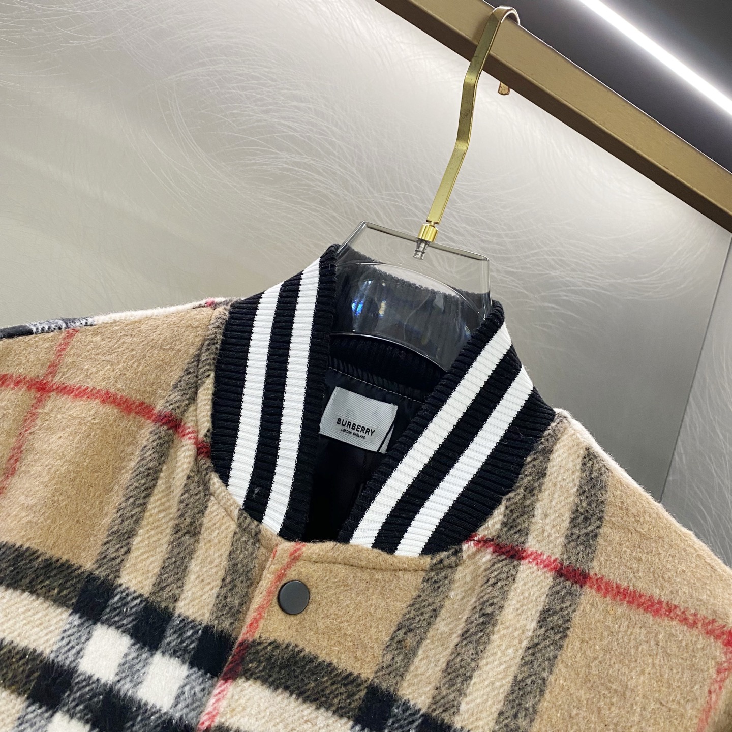 【BURBERRY旗艦店】バーバリー ジャケット 、ご好評に付き再入荷！