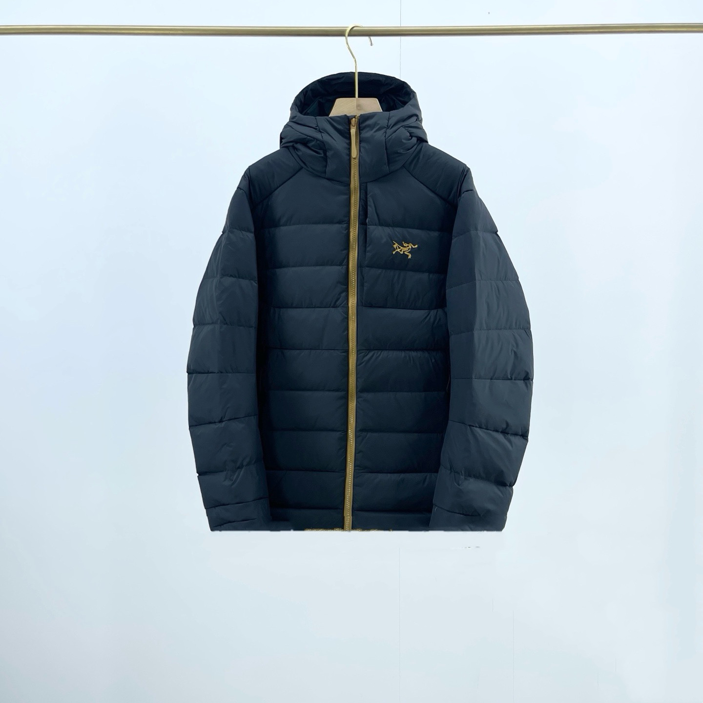 【ARC TERYX公式旗艦店】ダウンジャケット ご好評に付き再入荷！