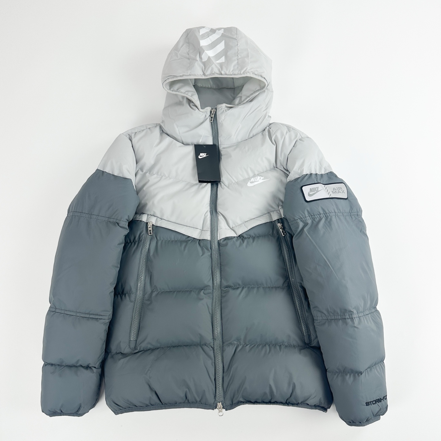 【NIKE公式旗艦店】ダウンジャケット 男女兼用 ご好評に付き再入荷！