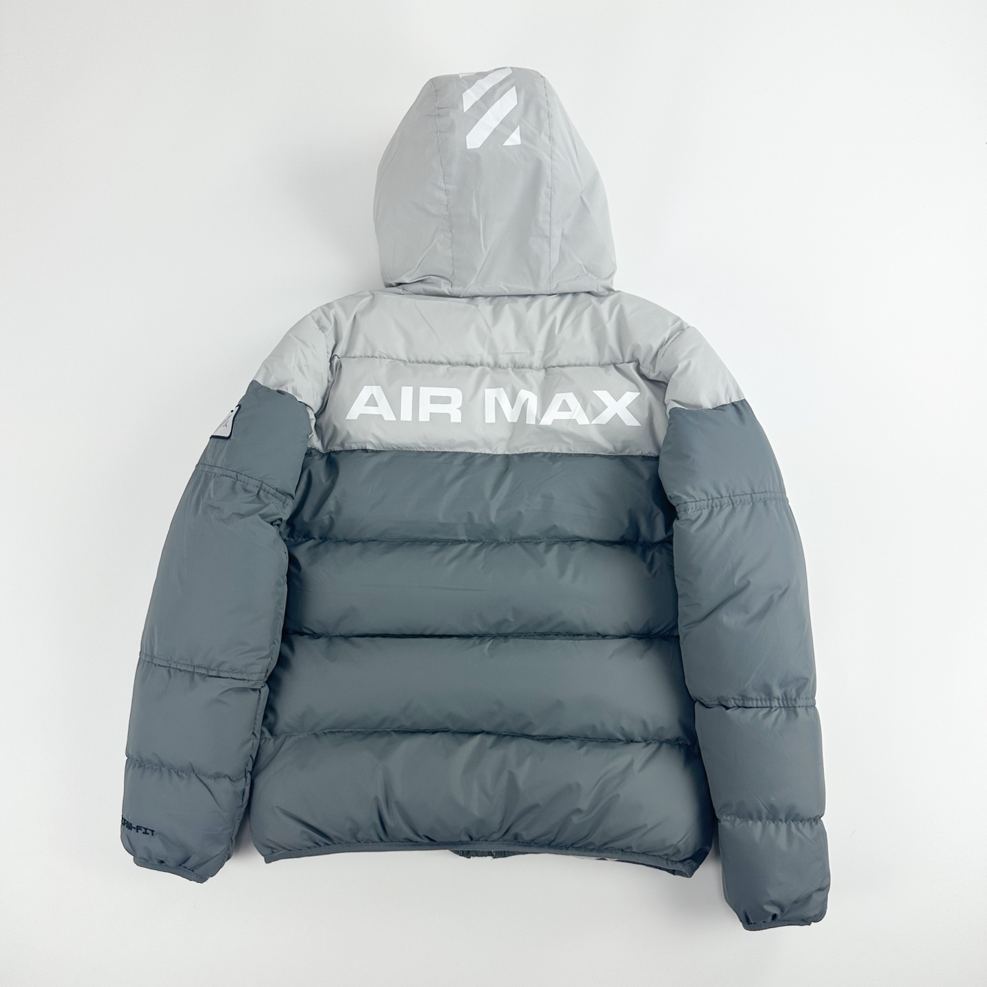 【NIKE公式旗艦店】ダウンジャケット 男女兼用 ご好評に付き再入荷！