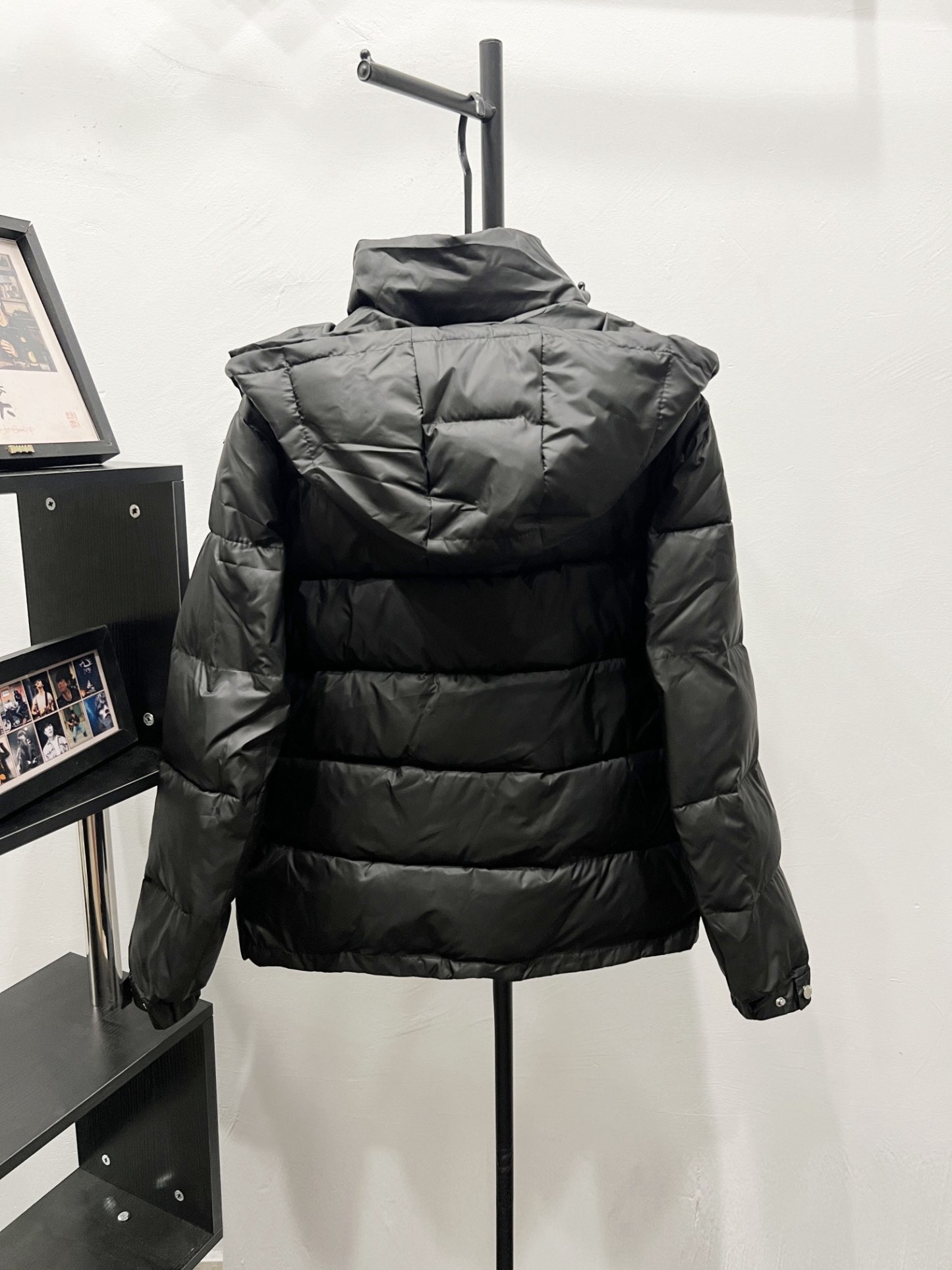 【PRADA旗艦店】ダウンジャケット、ご好評に付き再入荷！