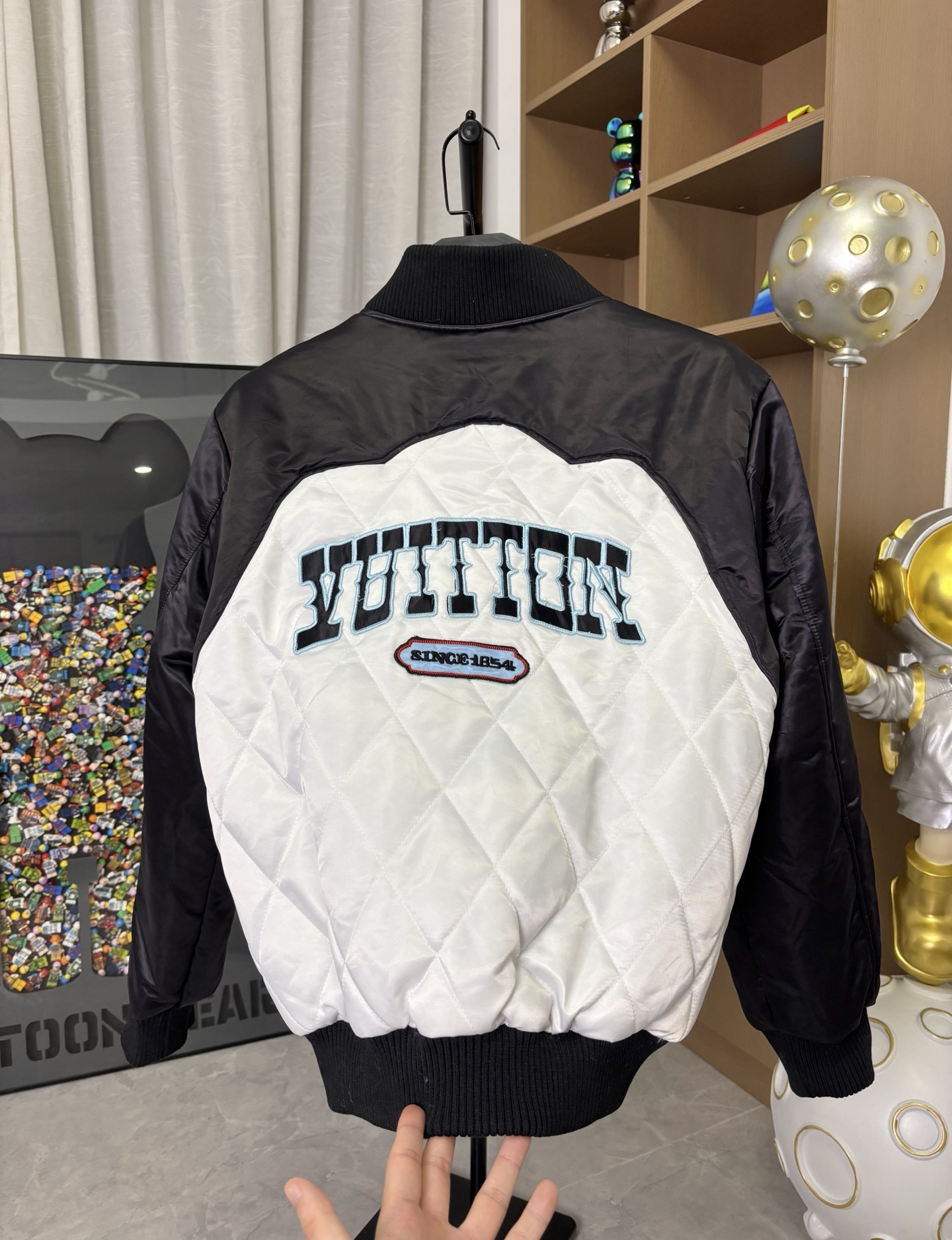 【LOUIS VUITTON旗艦店】ルイヴィトン 野球服のジャケット ご好評に付き再入荷！