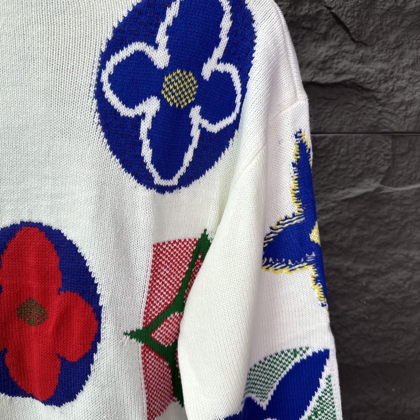 【LOUIS VUITTON旗艦店】ルイヴィトン セーター ご好評に付き再入荷！