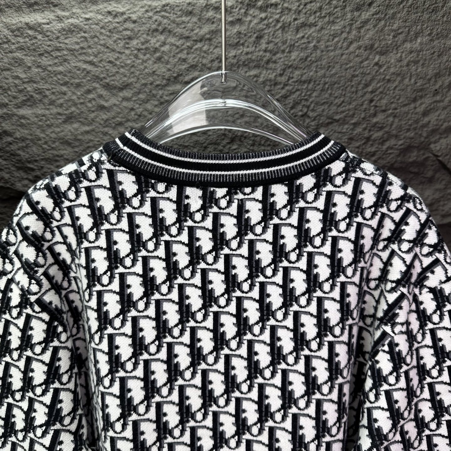 【DIOR旗艦店】ディオール セーター 男女兼用 ご好評に付き再入荷！