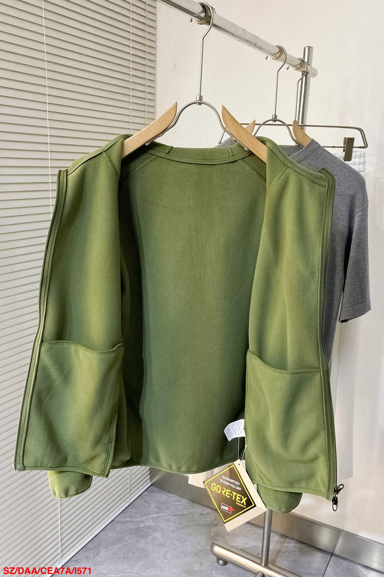 【ARC'TERYX旗艦店】ジャケット 男女兼用 ご好評に付き再入荷！