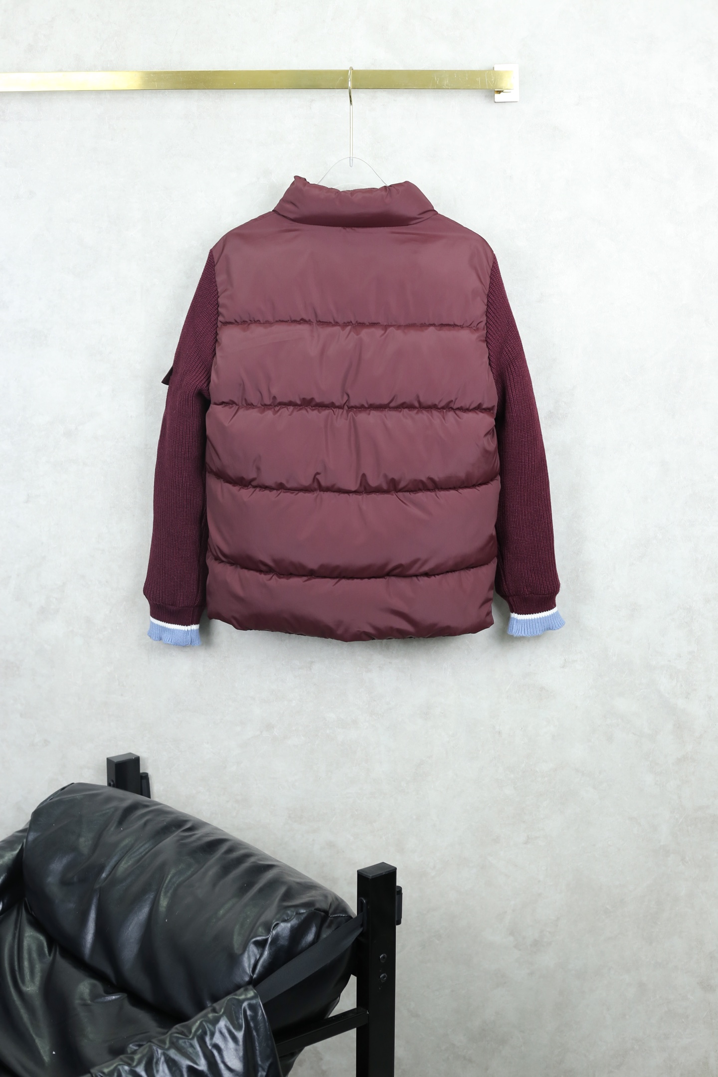 【MONCLER 公式旗艦店】モンクレール ダウンジャケット ご好評に付き再入荷！