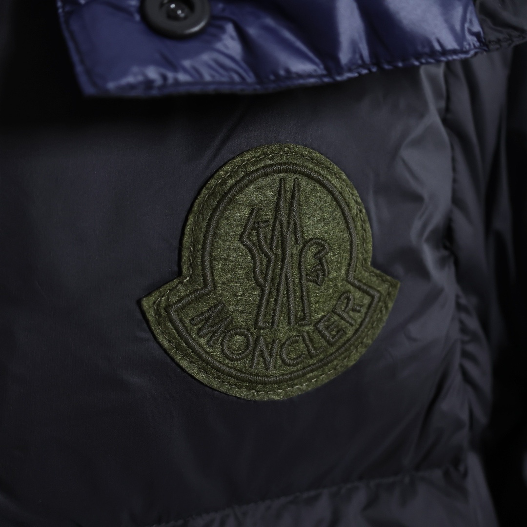 【MONCLER 公式旗艦店】モンクレール ダウンジャケット ご好評に付き再入荷！