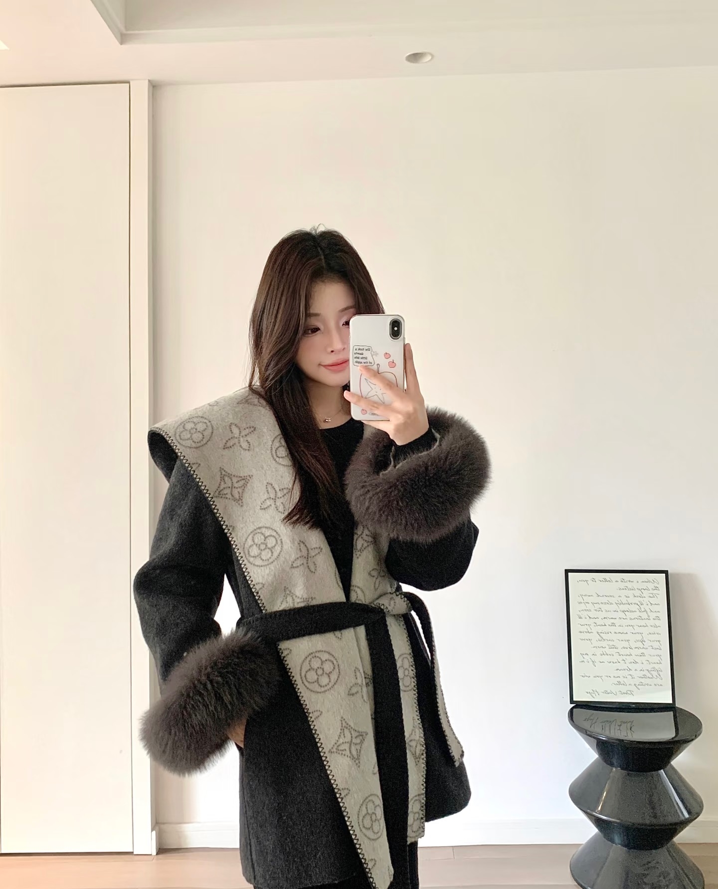 【LOUIS VUITTON旗艦店】ルイヴィトン ミドル丈のコート ご好評に付き再入荷！