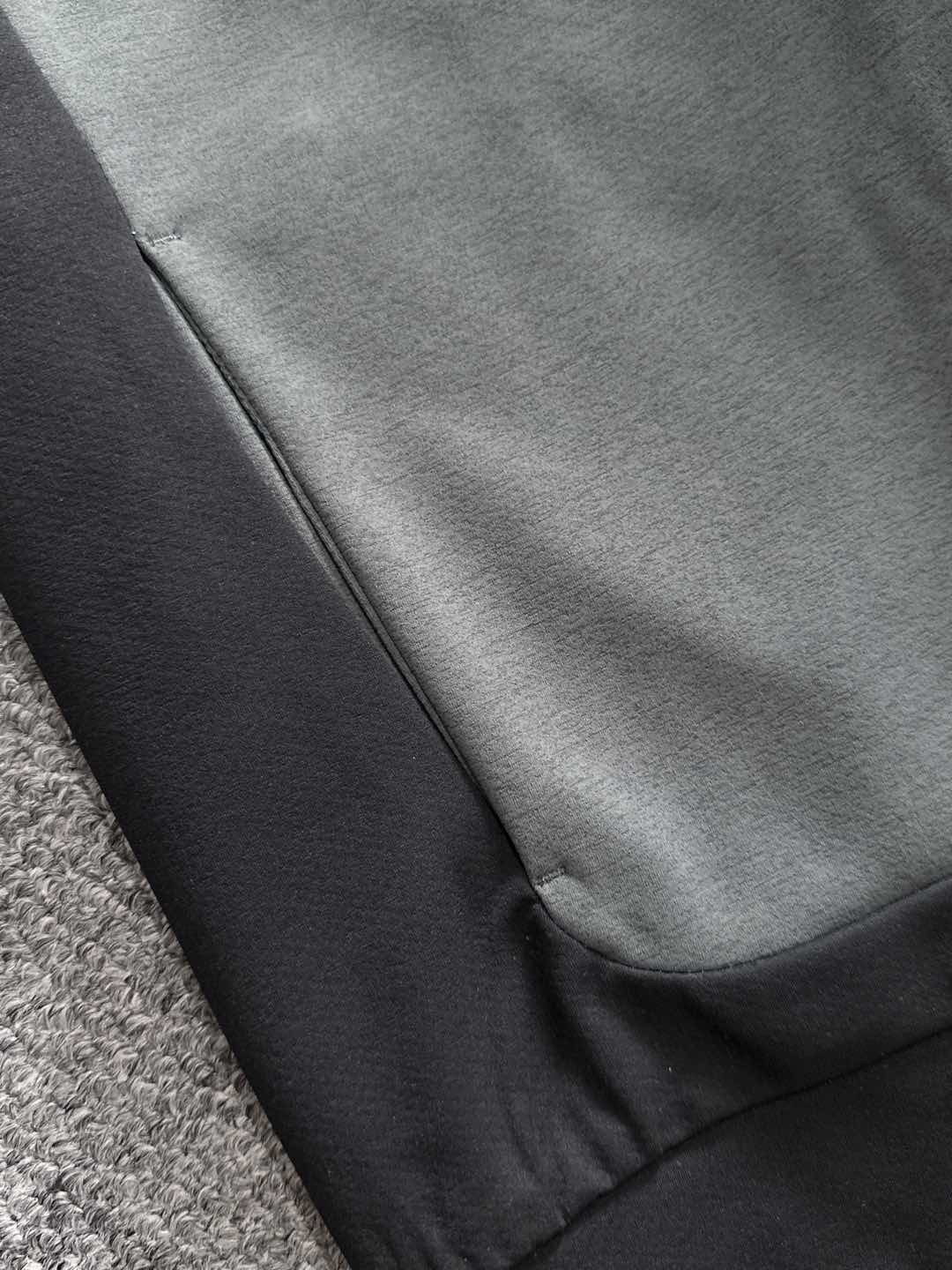 【FENDI旗艦店】フェンディ ジャケット 、ご好評に付き再入荷！