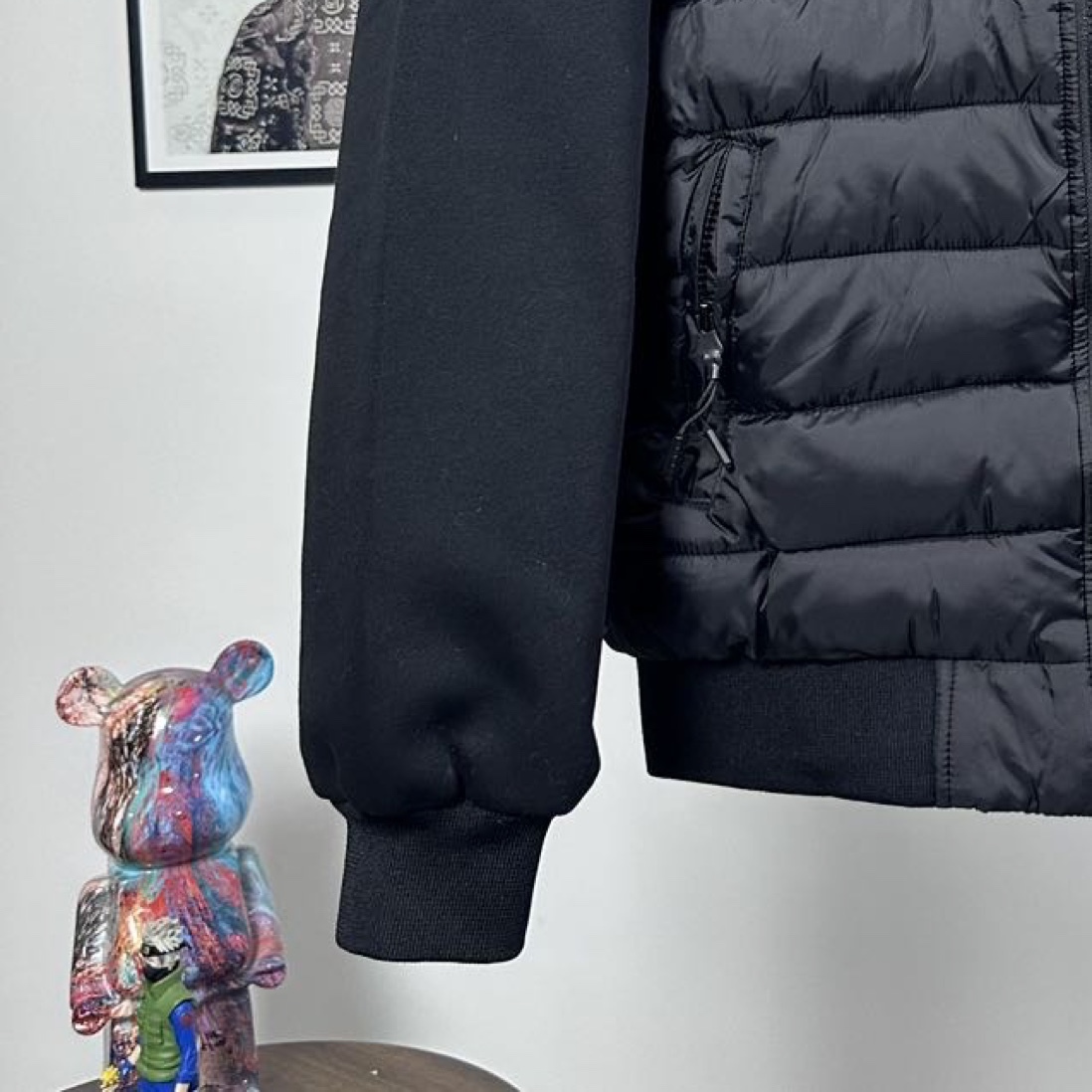 【DIOR公式 旗艦店】（ディオール ） ダウンジャケット、ご好評に付き再入荷！