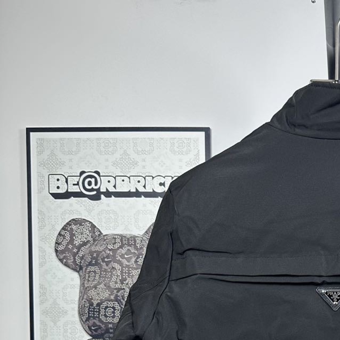 【PRADA旗艦店】プラダ ダウンジャケット ご好評に付き再入荷！