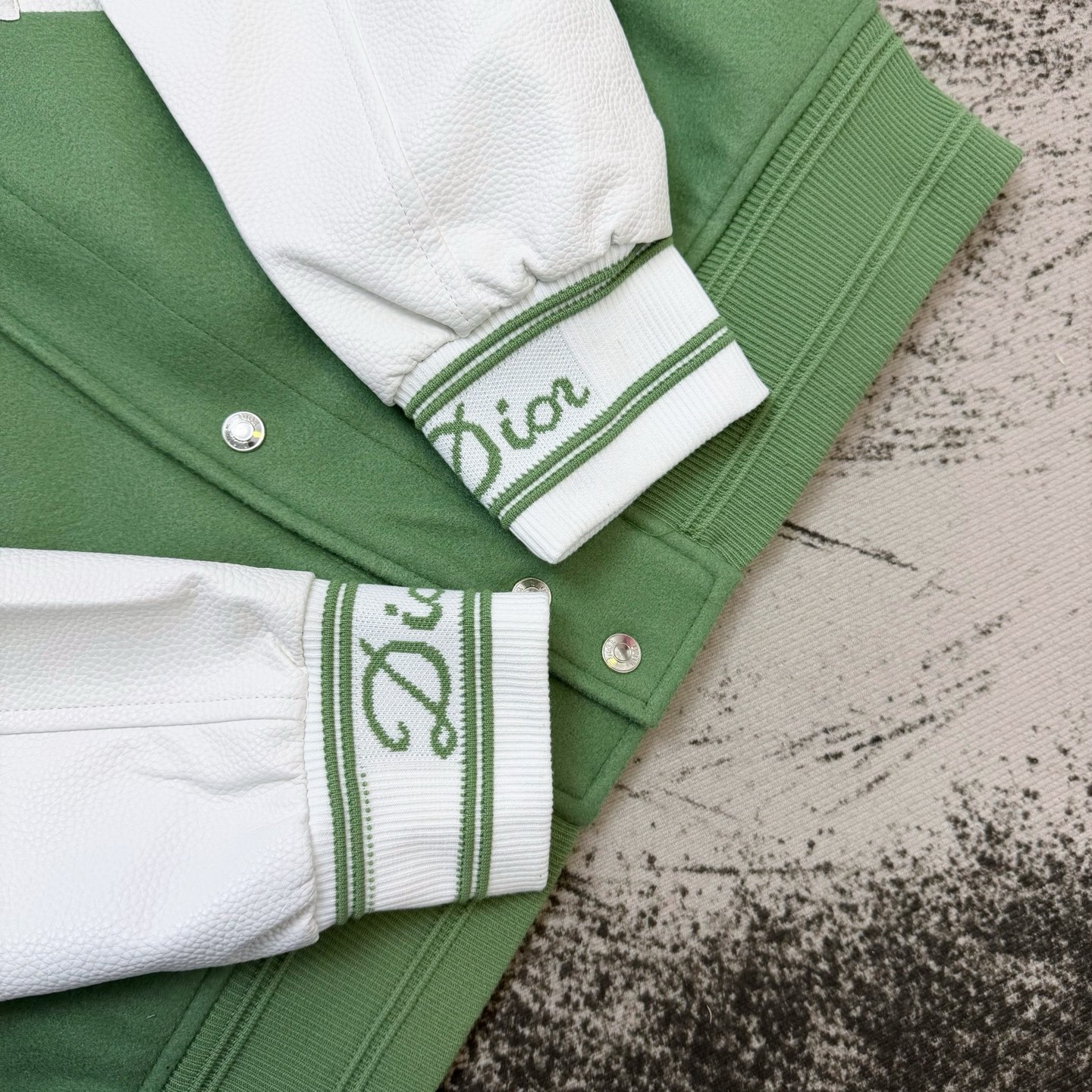 【DIOR公式旗艦店】ディオール ジャケット ご好評に付き再入荷！