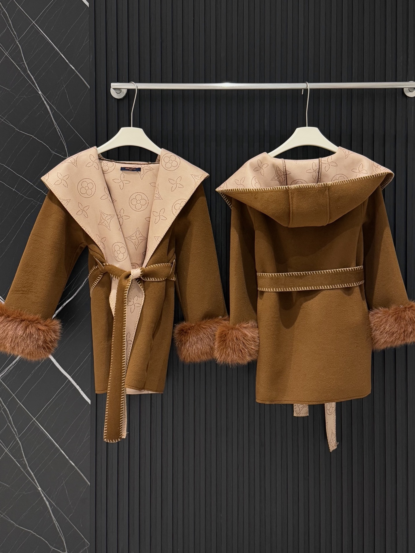 【LOUIS VUITTON旗艦店】ルイヴィトン オーバーコート ご好評に付き再入荷！