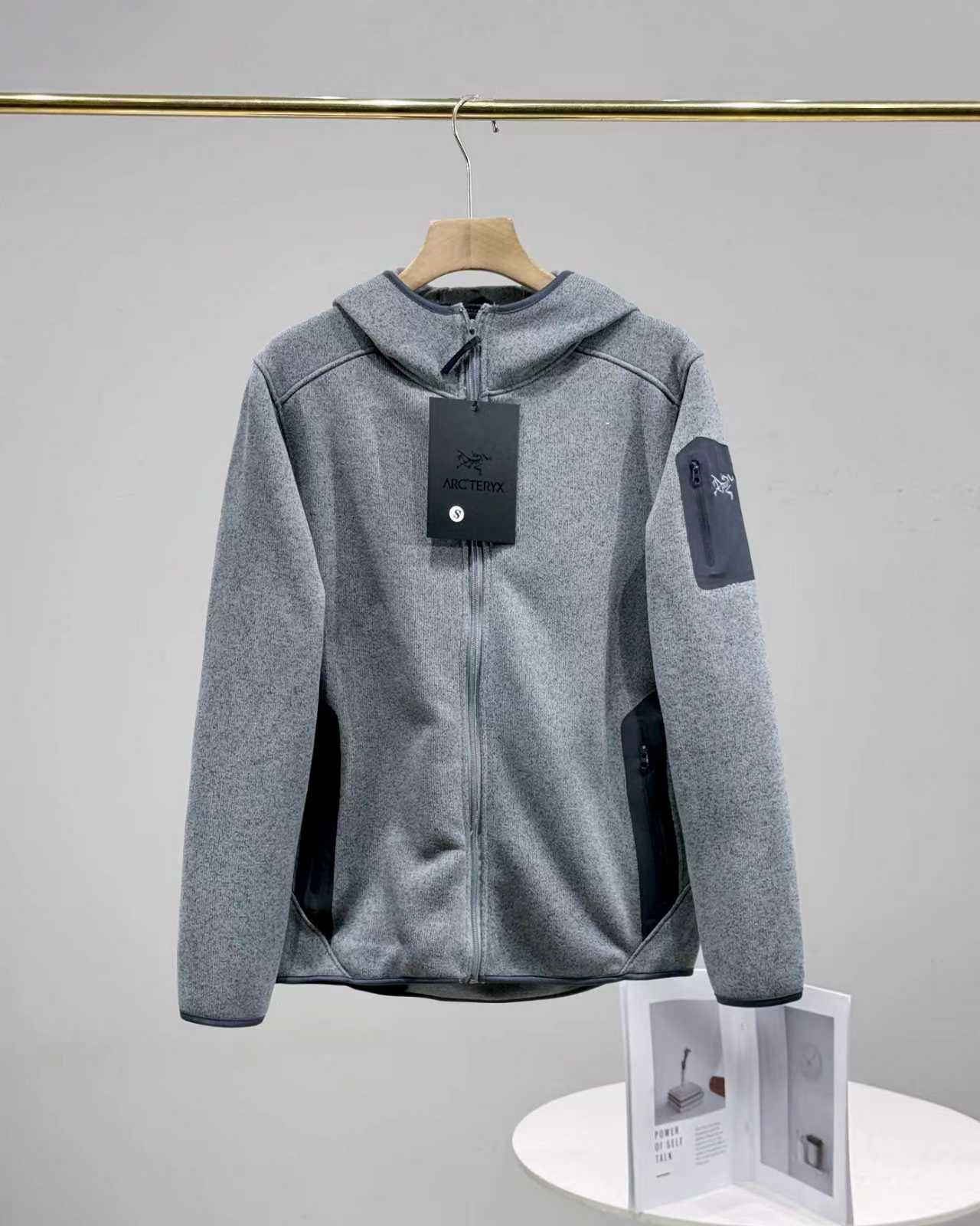 【ARC'TERYX旗艦店】秋冬ジャケット 男女兼用 ご好評に付き再入荷！