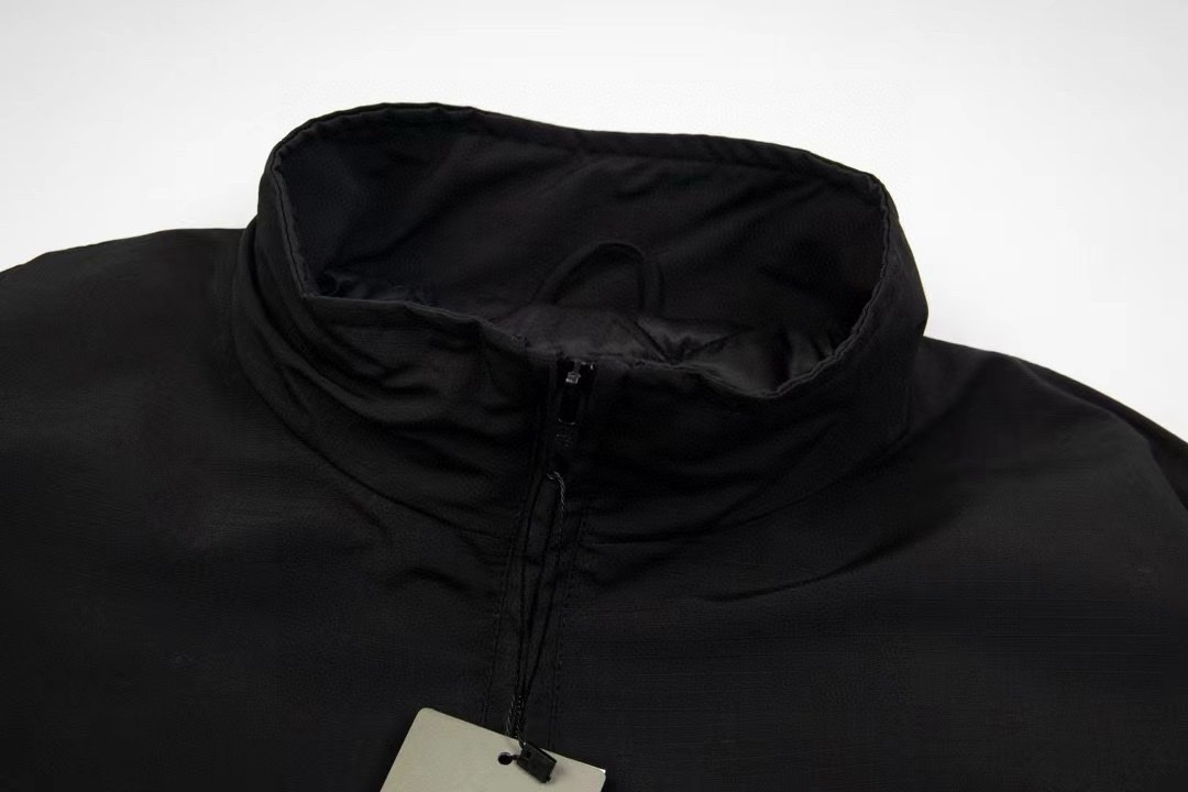 【BALENCIAGA旗艦店】バレンシアガ 秋冬ジャケット、ご好評に付き再入荷！