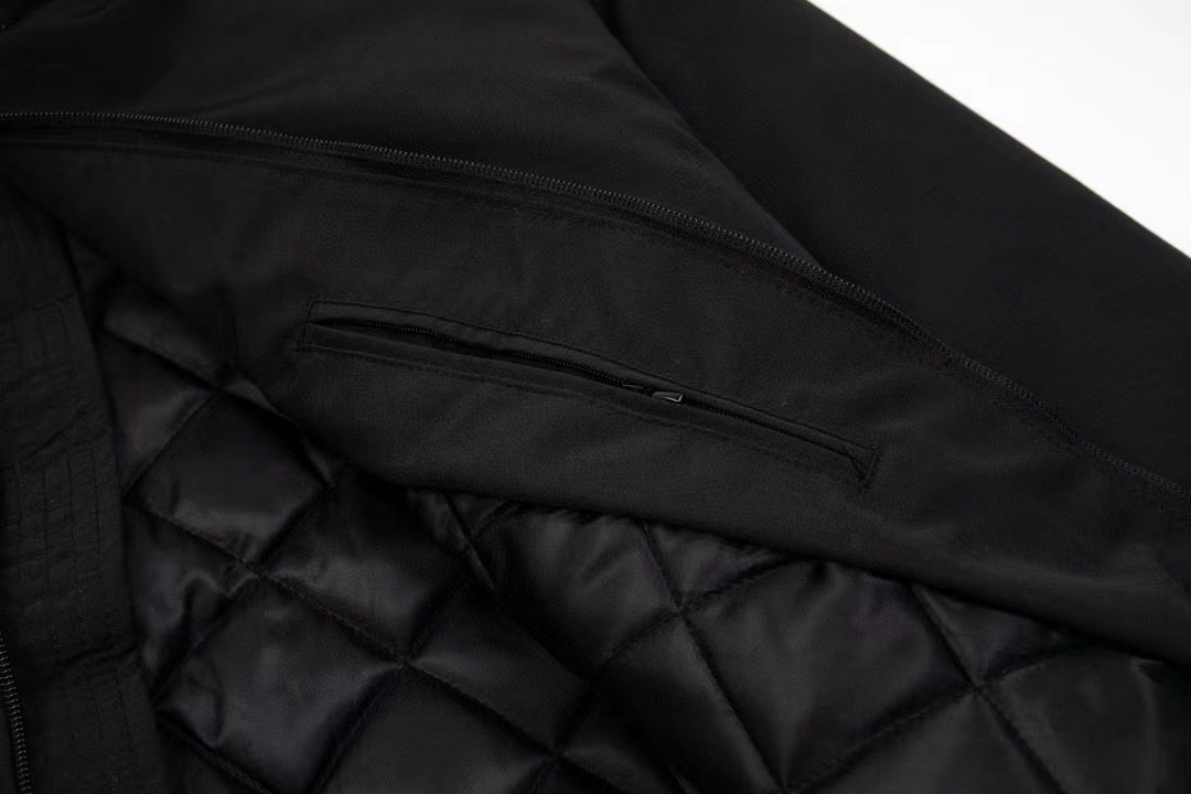 【BALENCIAGA旗艦店】バレンシアガ 秋冬ジャケット、ご好評に付き再入荷！