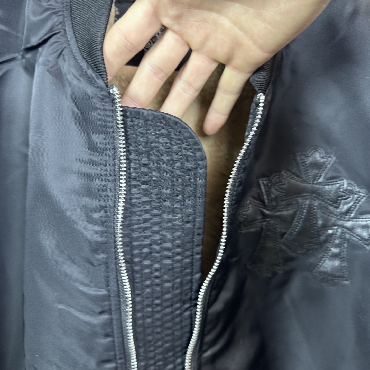 【CHROME HEARTS旗艦店】クロムハーツ ジャケット ご好評に付き再入荷！