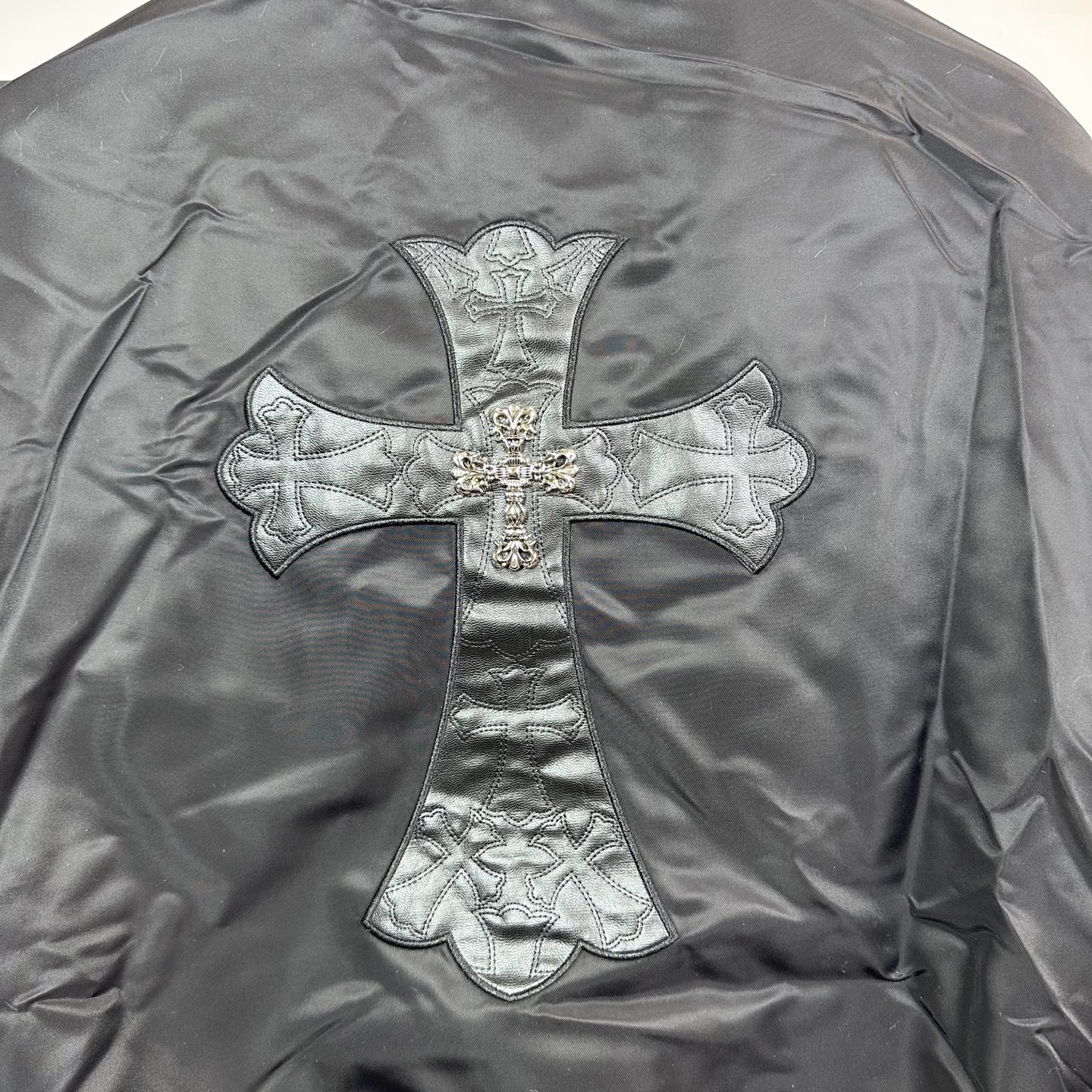 【CHROME HEARTS旗艦店】クロムハーツ ジャケット ご好評に付き再入荷！