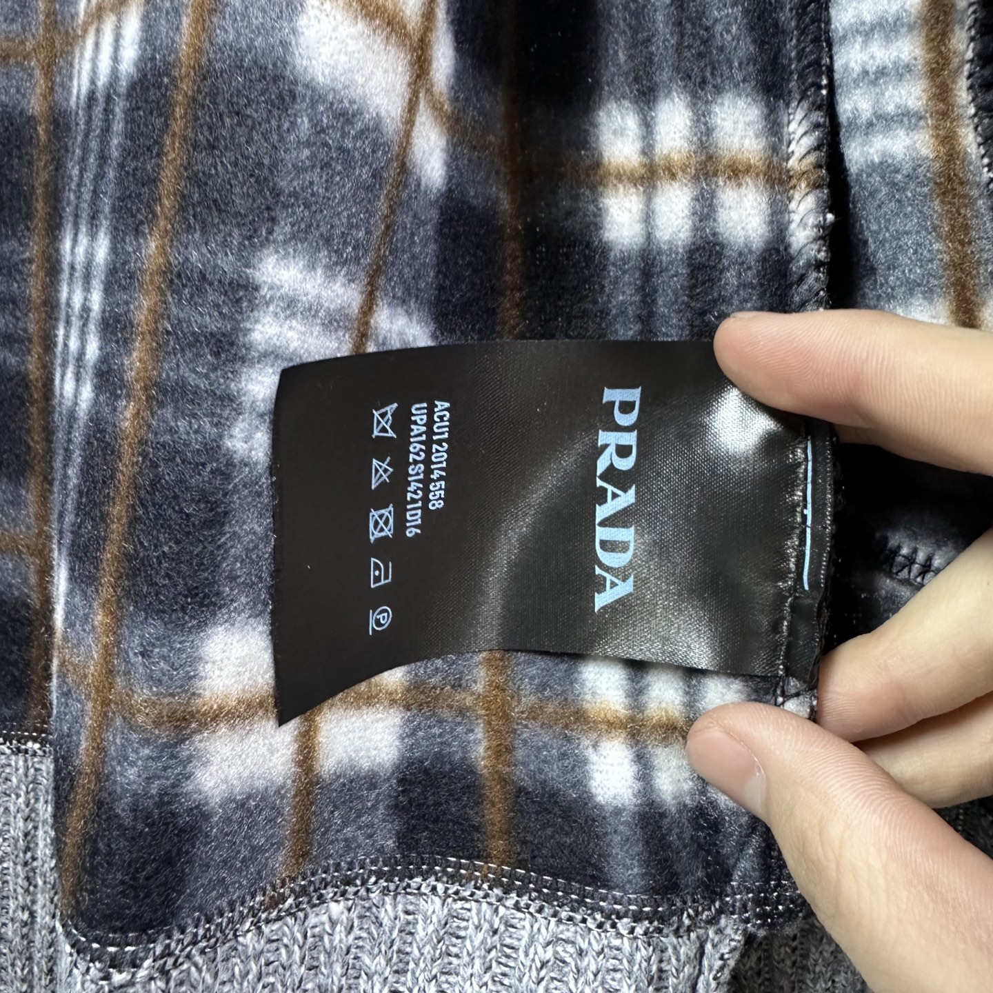 【PRADA旗艦店】プラダ ジャケット ご好評に付き再入荷！