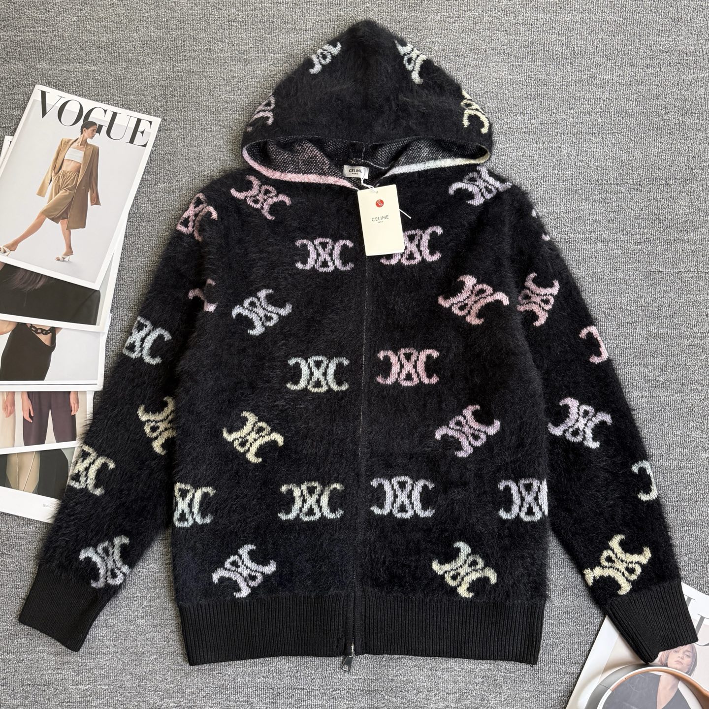 【CELINE旗艦店】セリーヌ フード付きジャケット ご好評に付き再入荷！