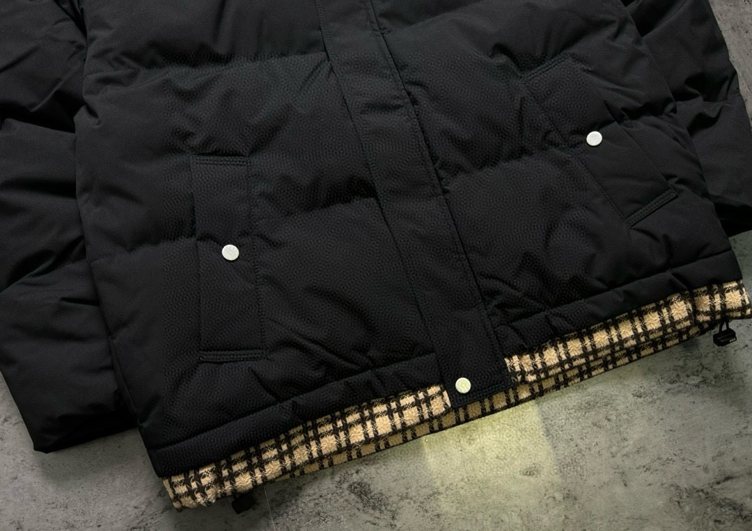 【BALENCIAGA旗艦店】バレンシアガ ダウンジャケット ご好評に付き再入荷！