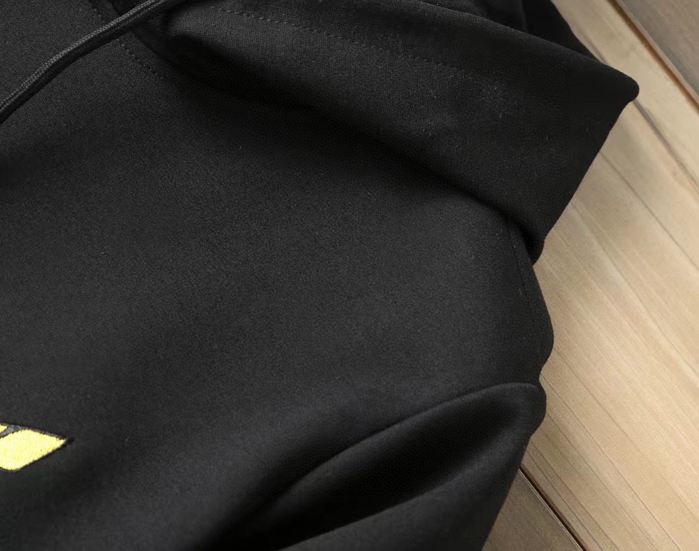 【GIVENCHY公式旗艦店】ジバンシー 上下セット セットアップ ご好評に付き再入荷！