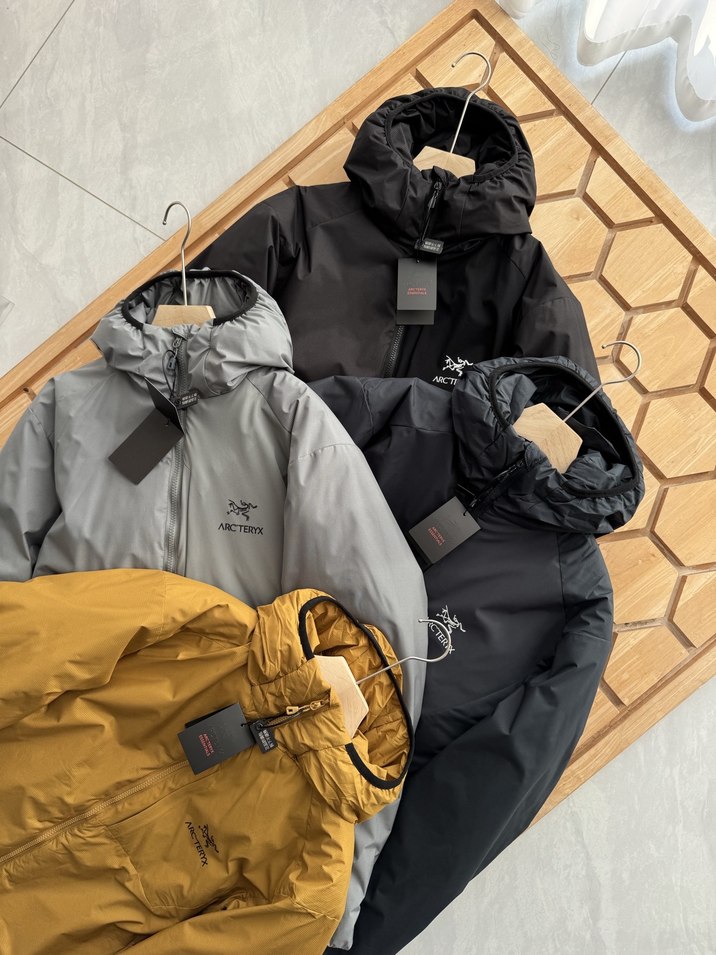 【ARC'TERYX旗艦店】ダウンジャケット 男女兼用 ご好評に付き再入荷！