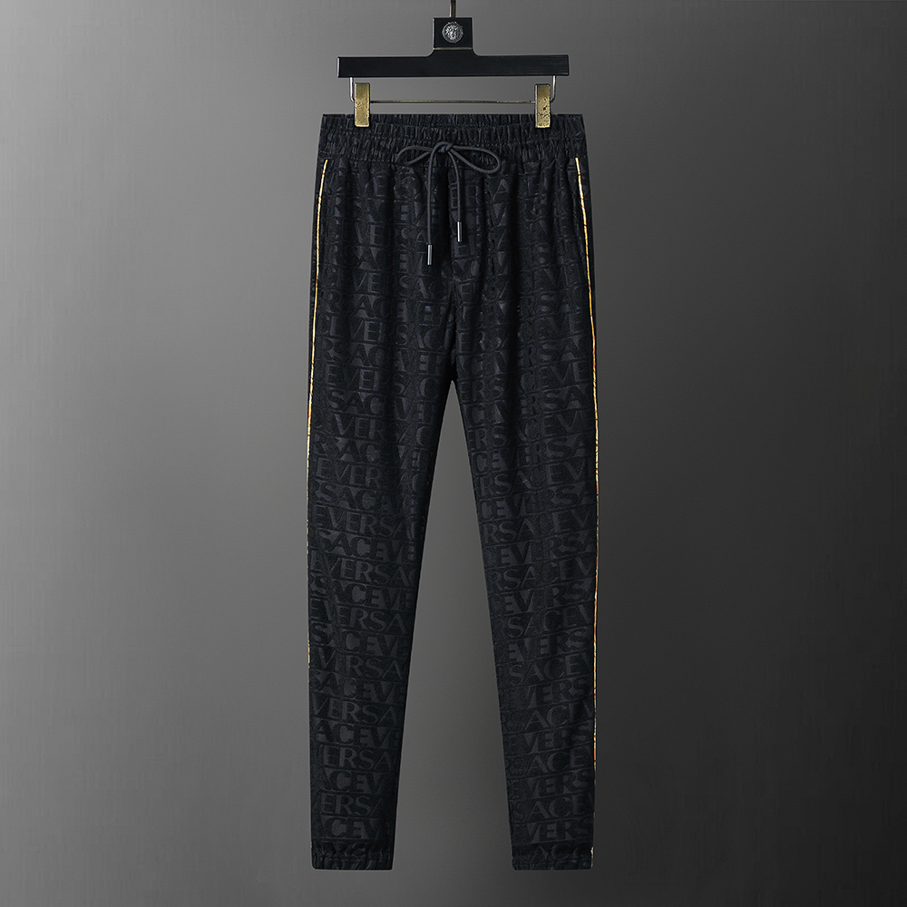 【VERSACE旗艦店】ヴェルサーチ 上下セット セットアップ ご好評に付き再入荷！