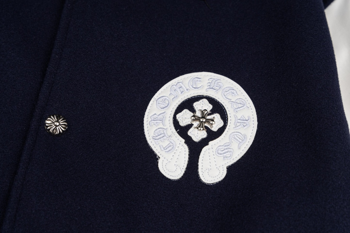 【CHROME HEARTS旗艦店】クロムハーツ ジャケット ご好評に付き再入荷！