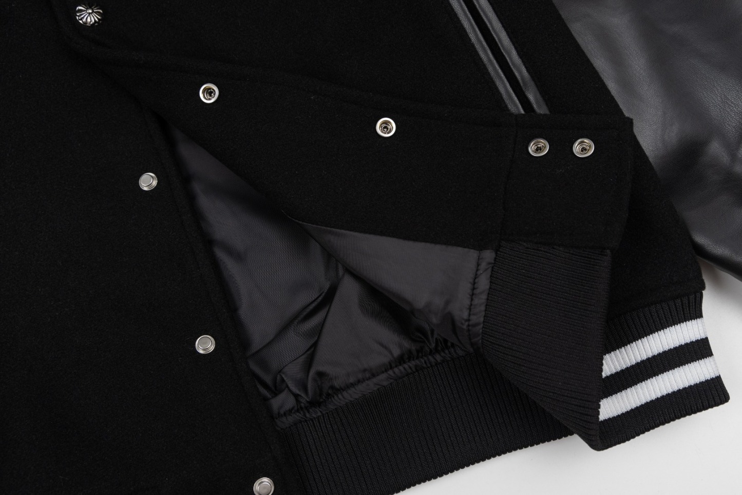 【CHROME HEARTS旗艦店】クロムハーツ ジャケット ご好評に付き再入荷！