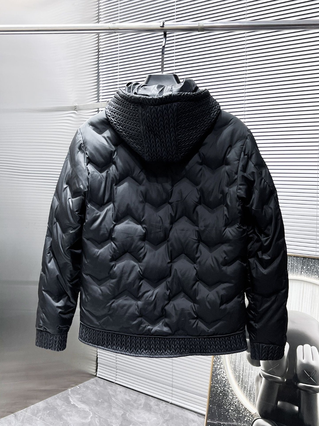 【PRADA旗艦店】プラダ ダウンジャケット ご好評に付き再入荷！